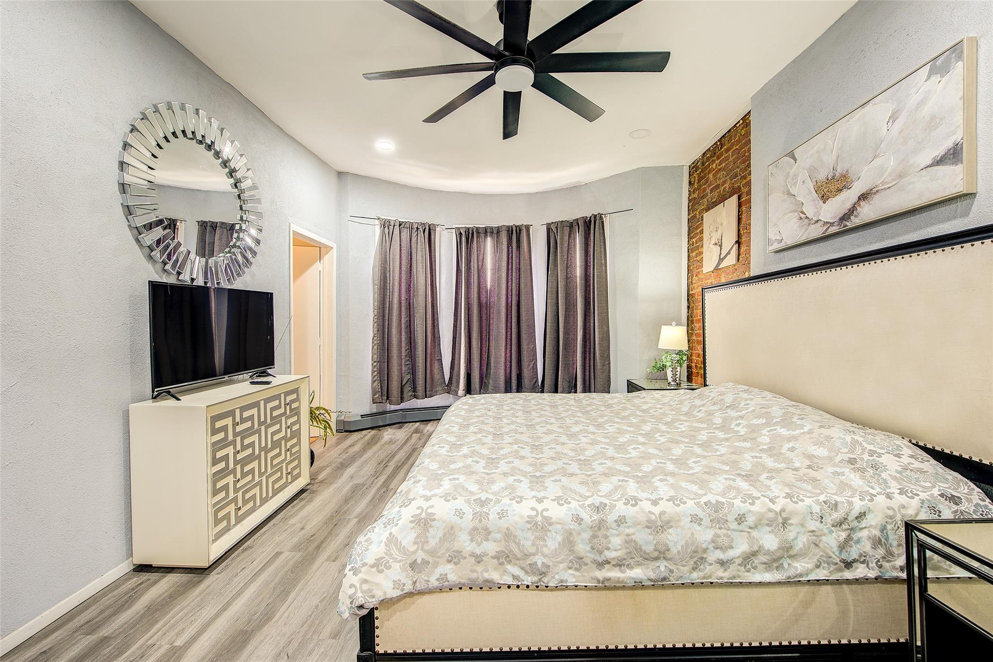 283 Montauk Avenue Brooklyn, NY 11208