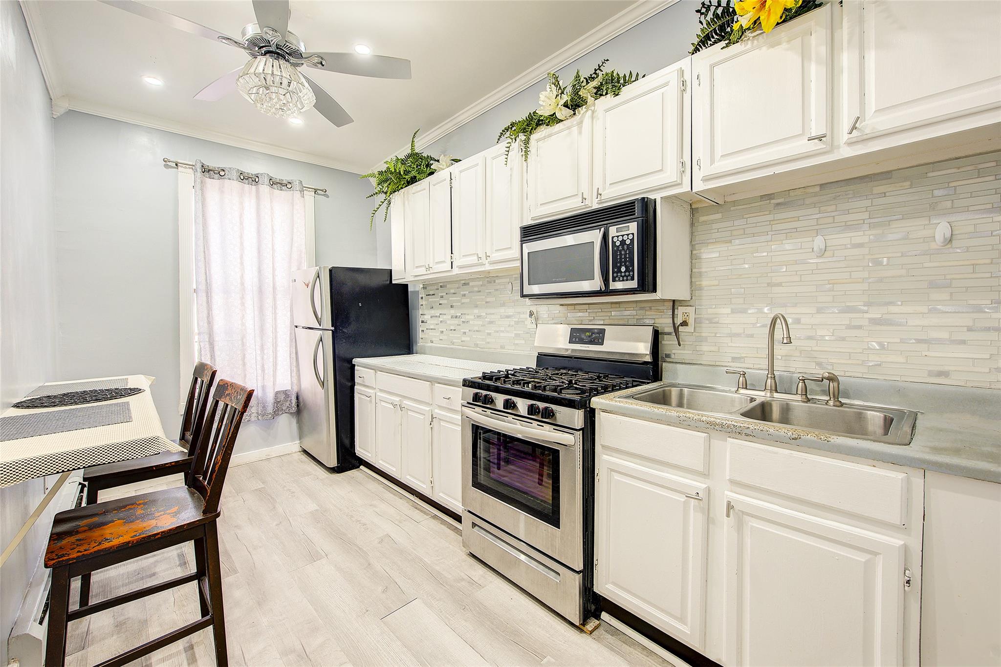 283 Montauk Avenue Brooklyn, NY 11208