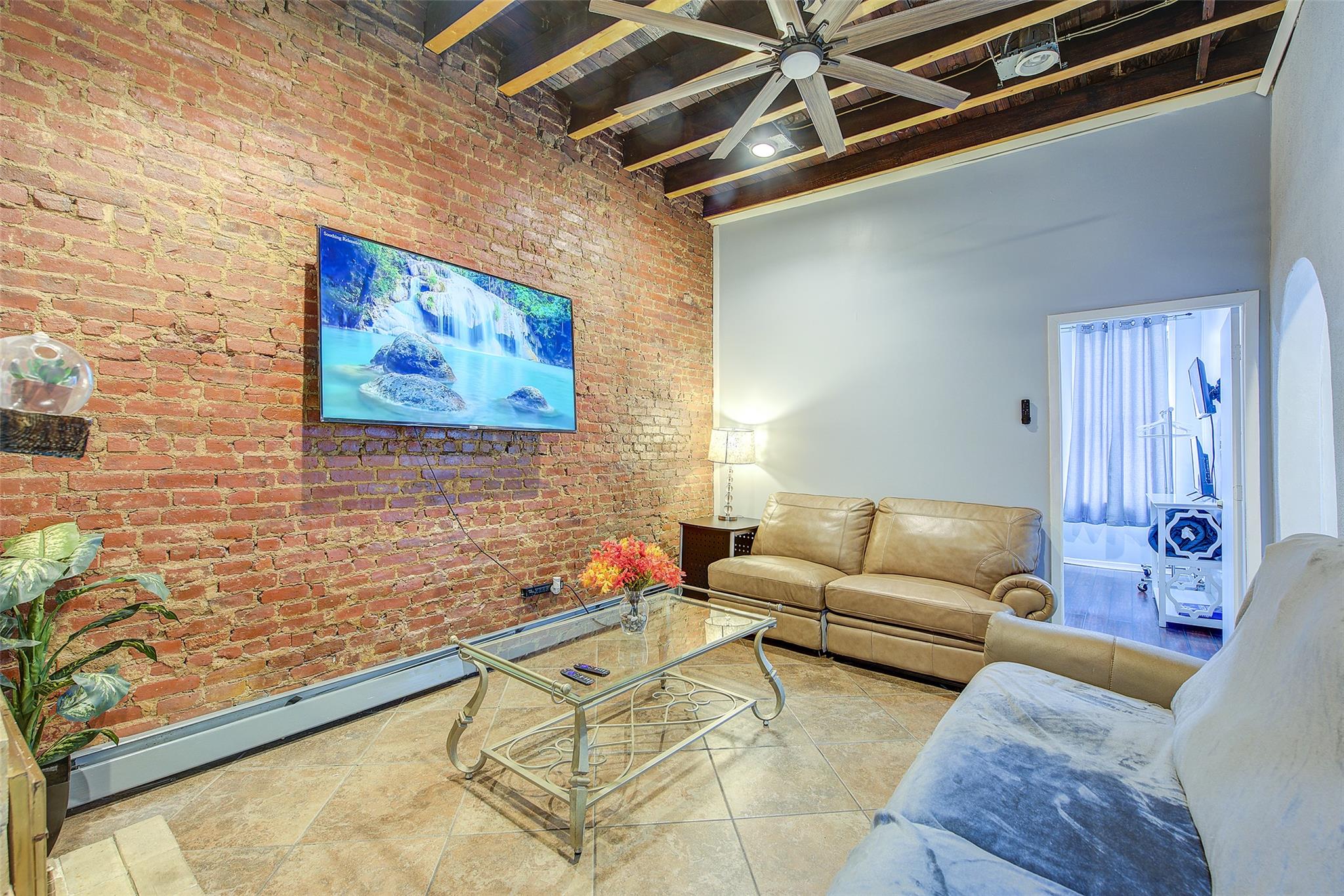 283 Montauk Avenue Brooklyn, NY 11208