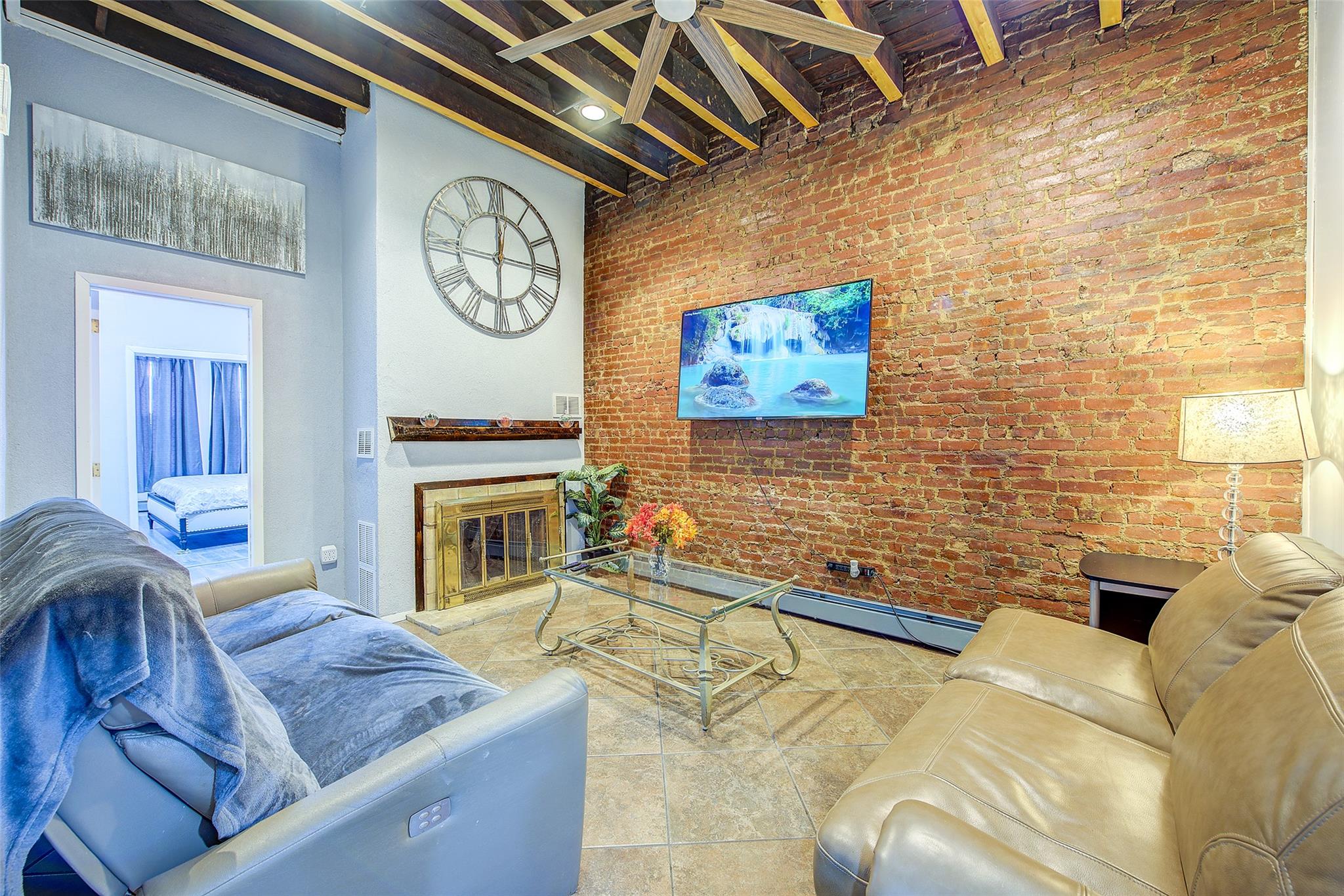 283 Montauk Avenue Brooklyn, NY 11208