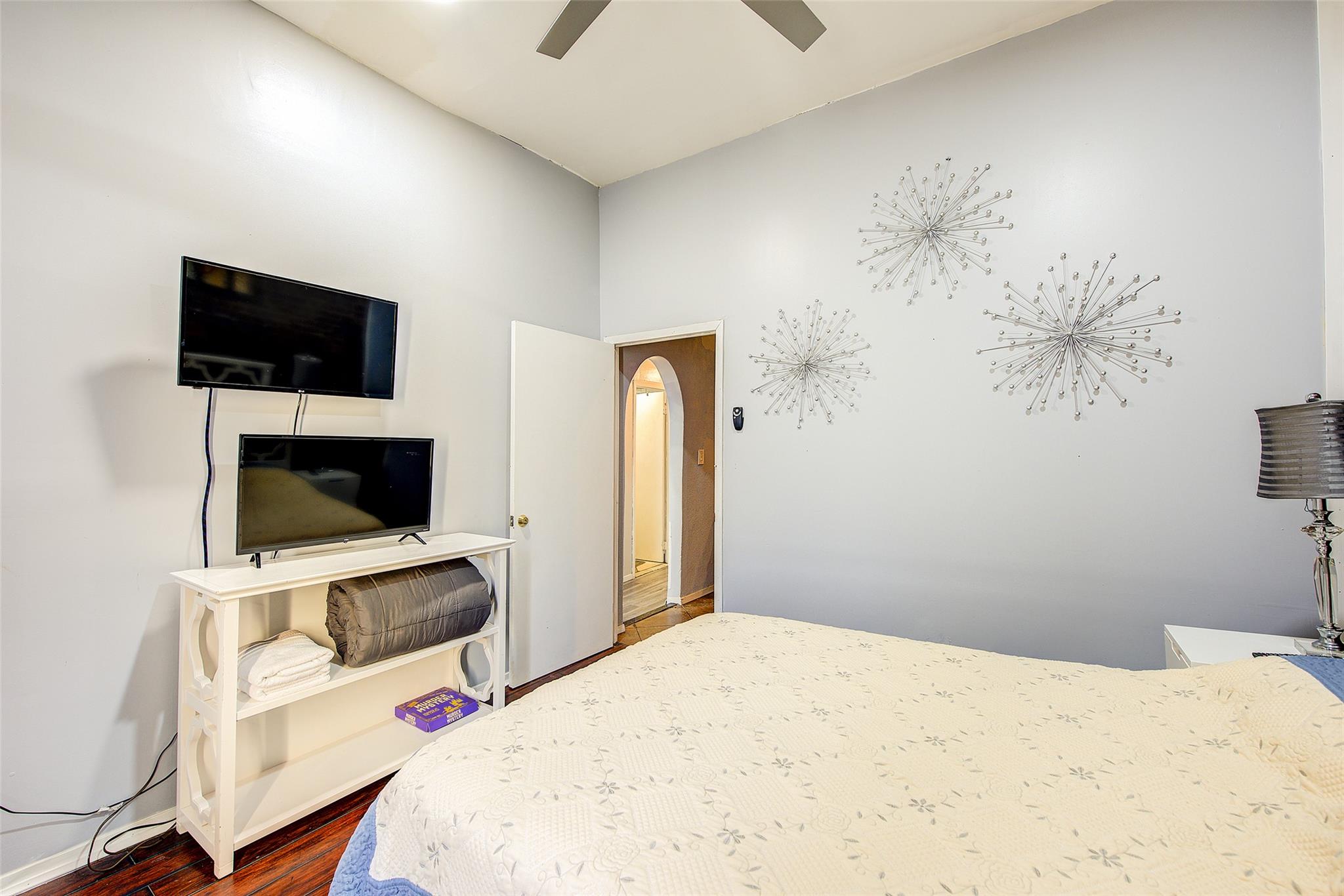 283 Montauk Avenue Brooklyn, NY 11208