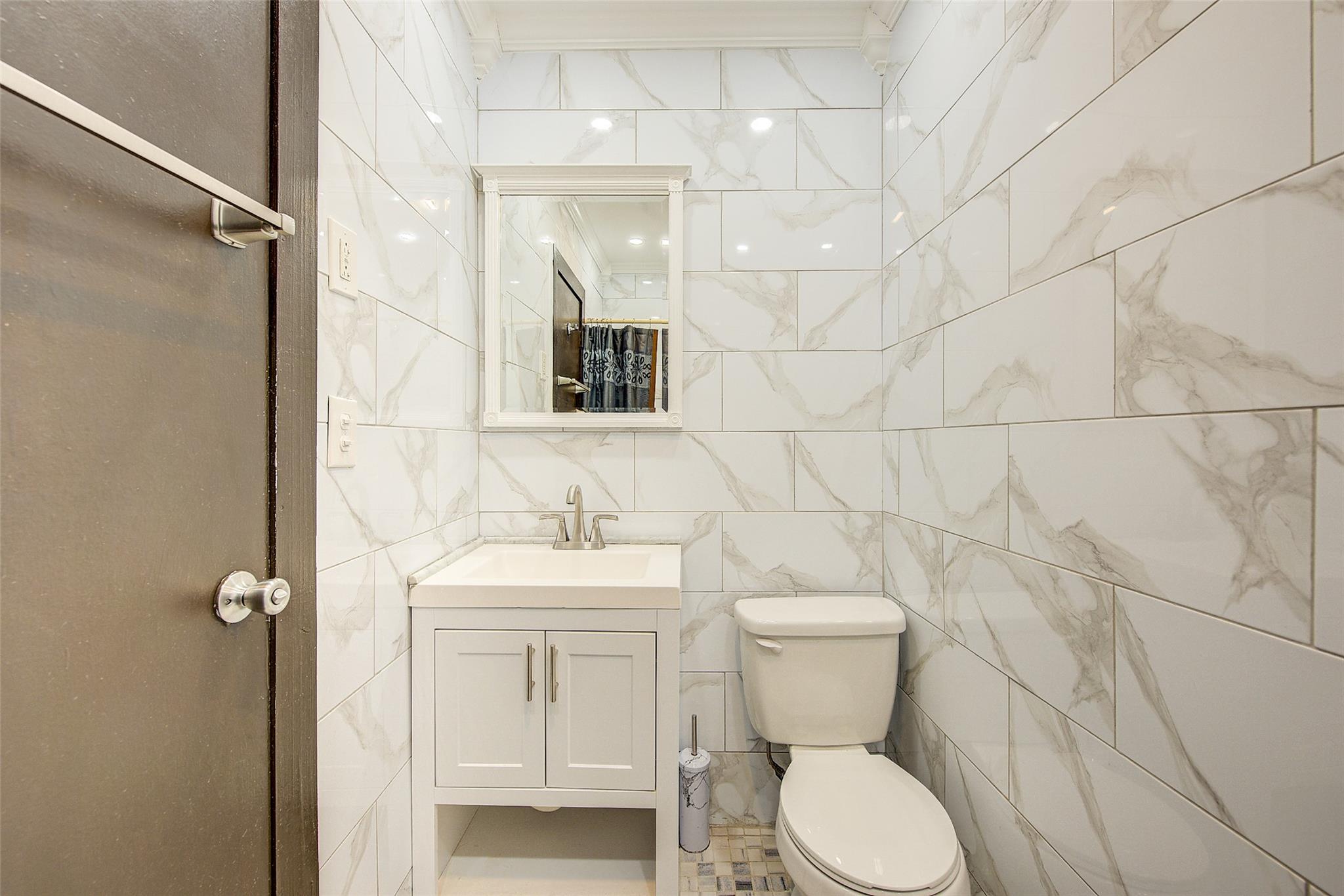 283 Montauk Avenue Brooklyn, NY 11208