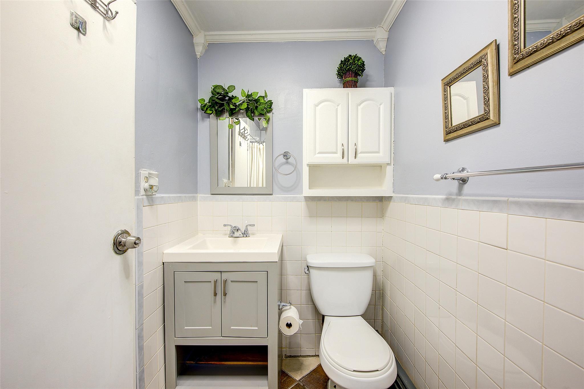 283 Montauk Avenue Brooklyn, NY 11208