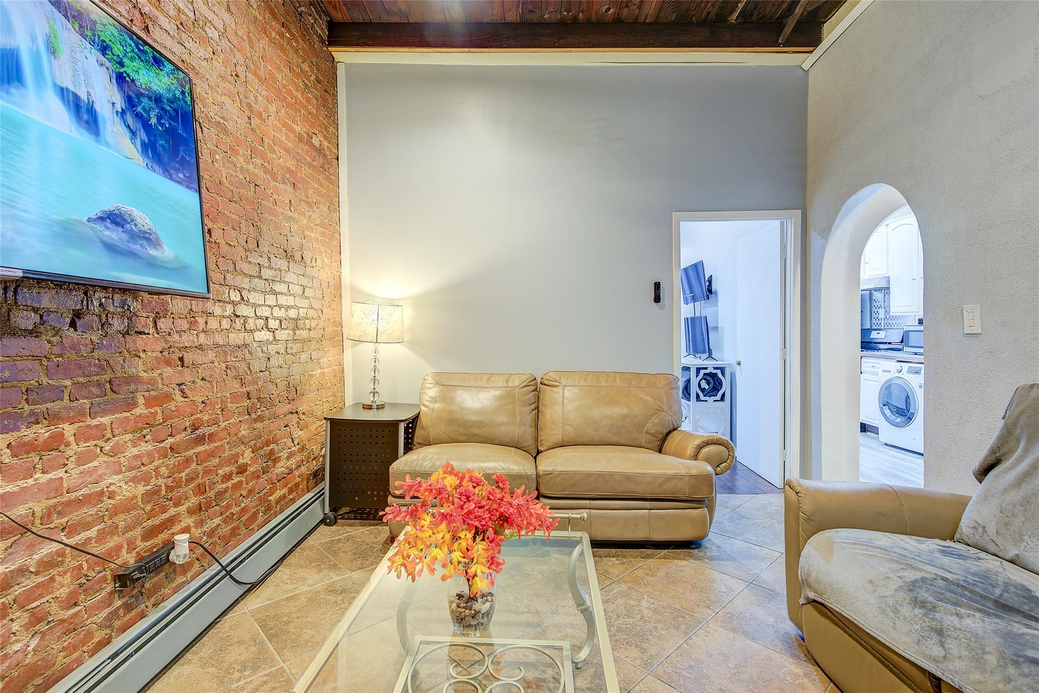 283 Montauk Avenue Brooklyn, NY 11208