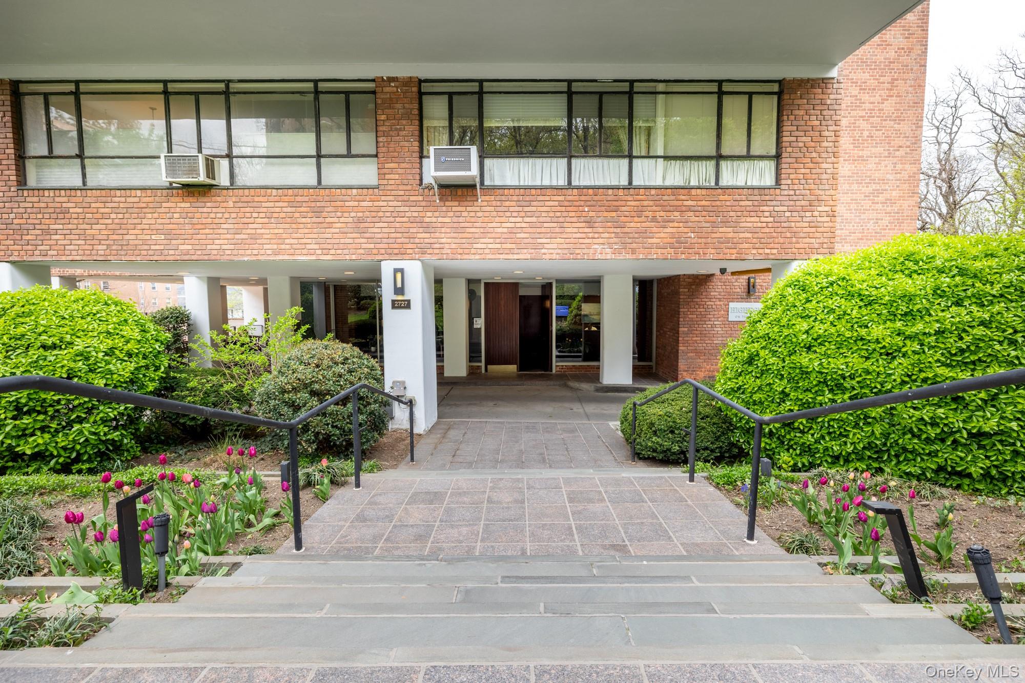 2727 Palisade Avenue 9-B Bronx, NY 10463