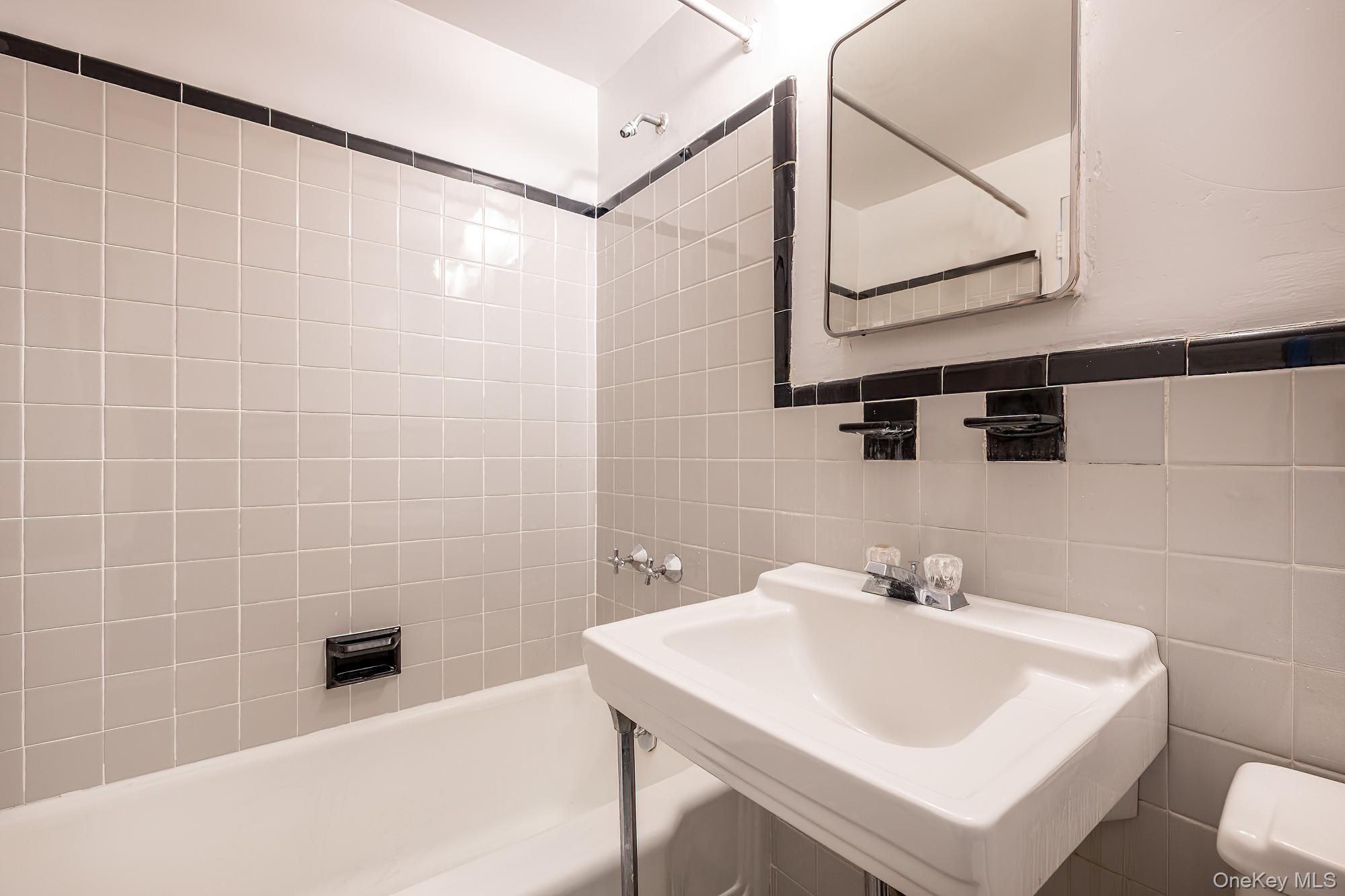 2727 Palisade Avenue 9-B Bronx, NY 10463