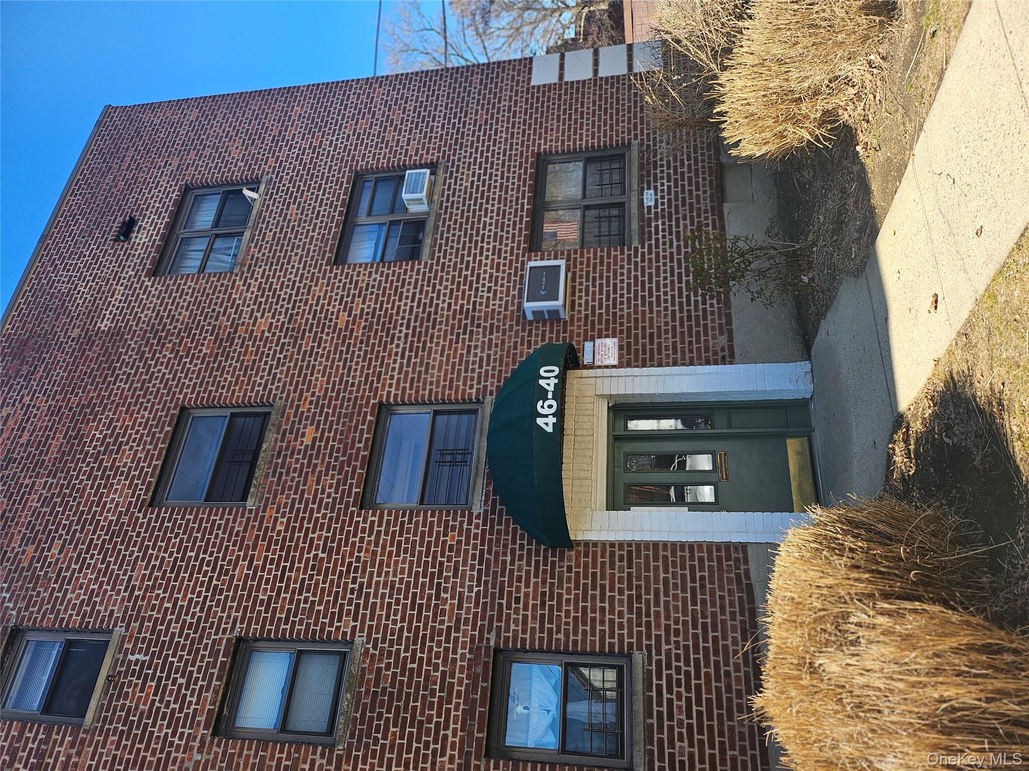 46-40 216th Street 3-B Bayside Bayside, NY 11361