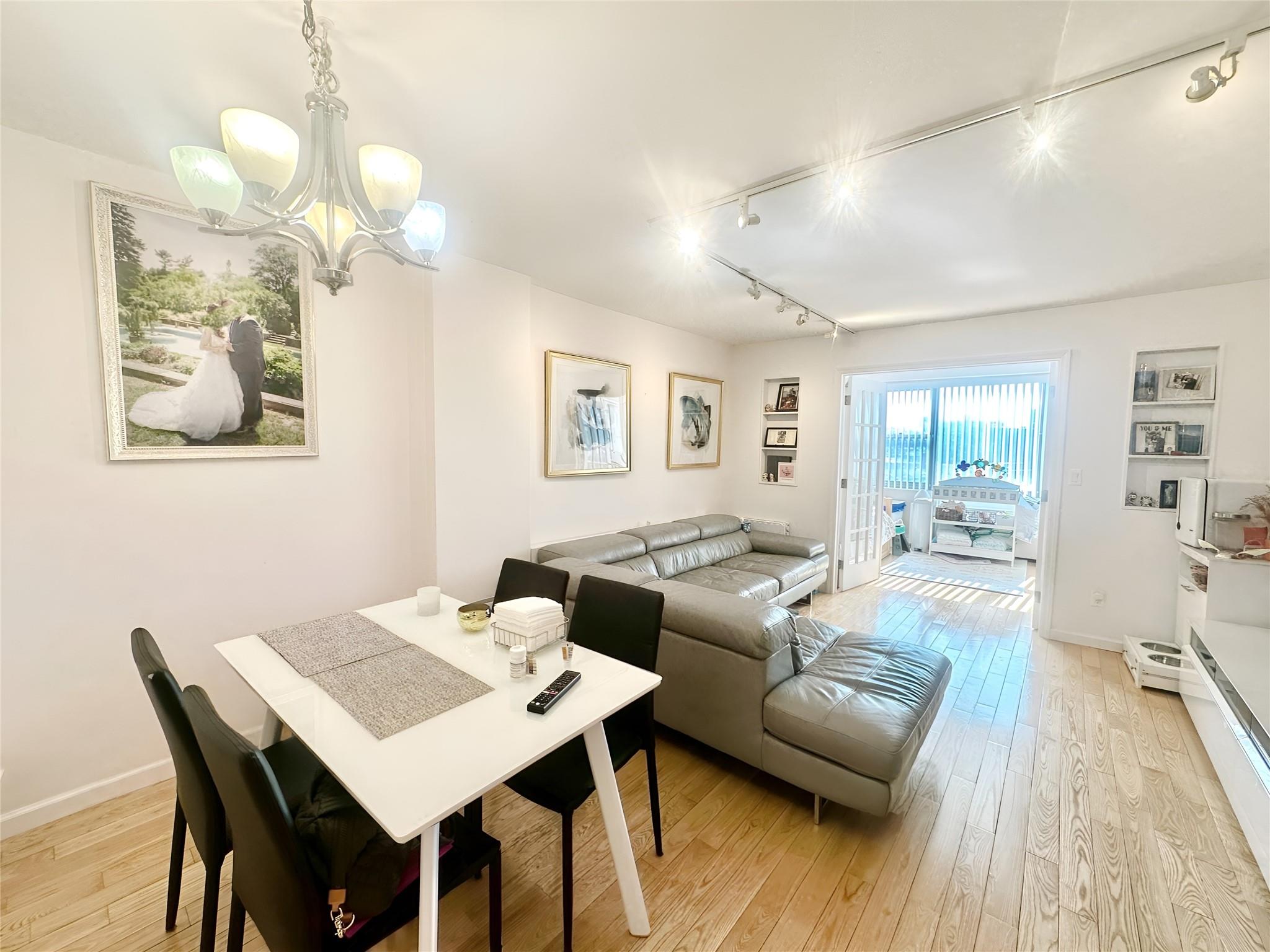 61-20 Grand Central Parkway, Apt A608, Forest Hills, NY 11375