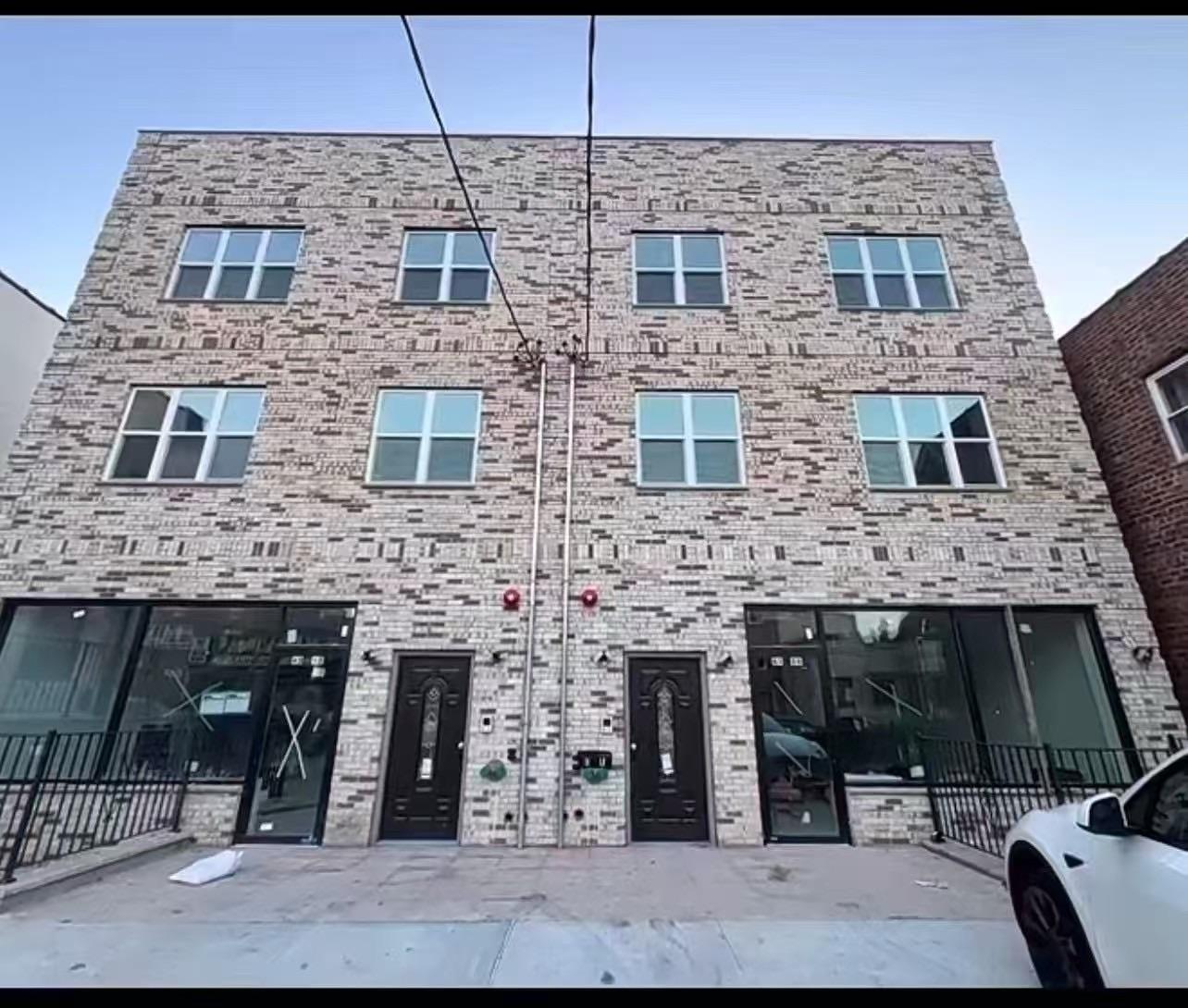 43-10 162nd Street, Apt 1-FL, Flushing, NY 11358