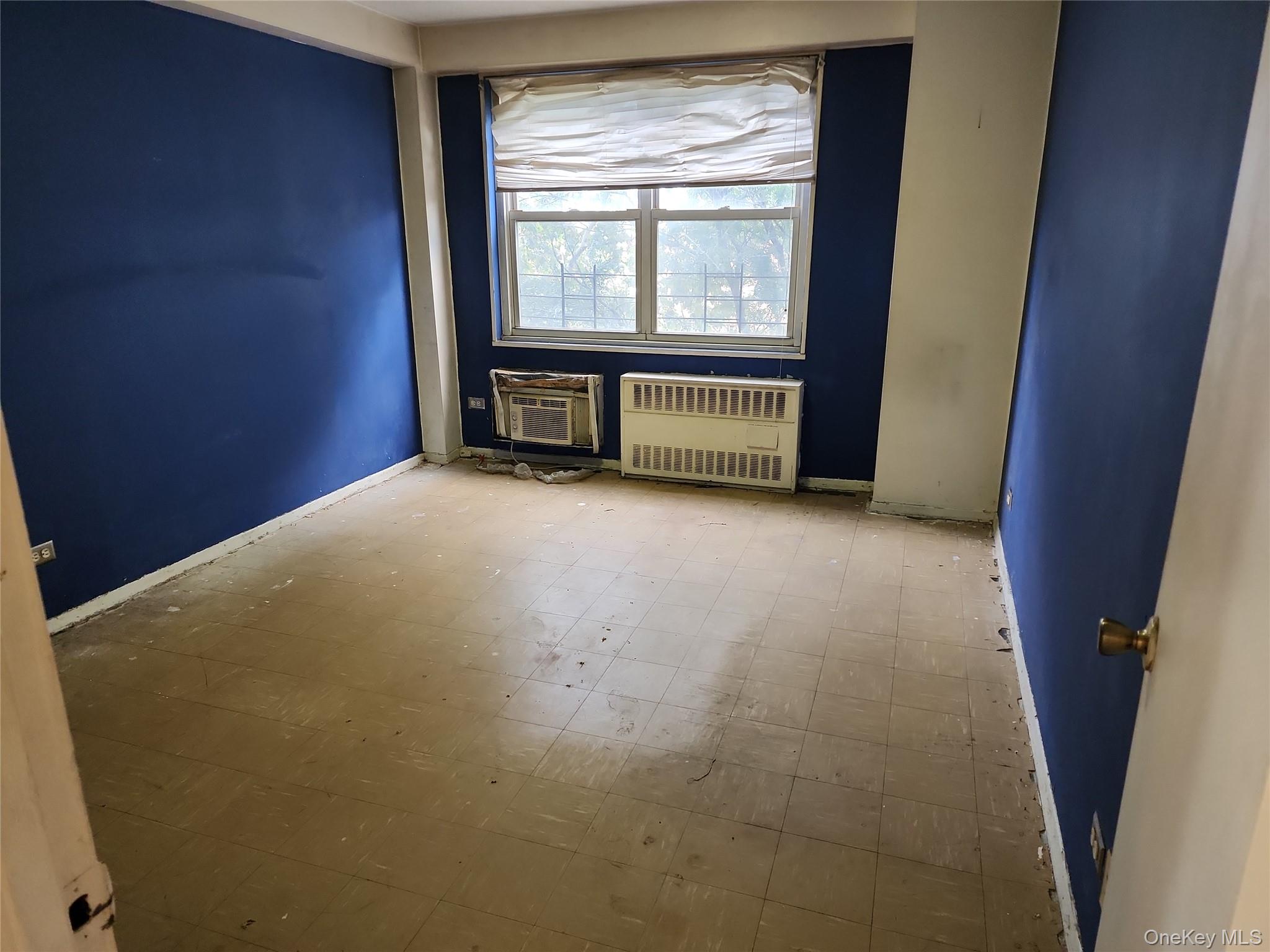 2550 Olinville Avenue 8-M Bronx, NY 10467