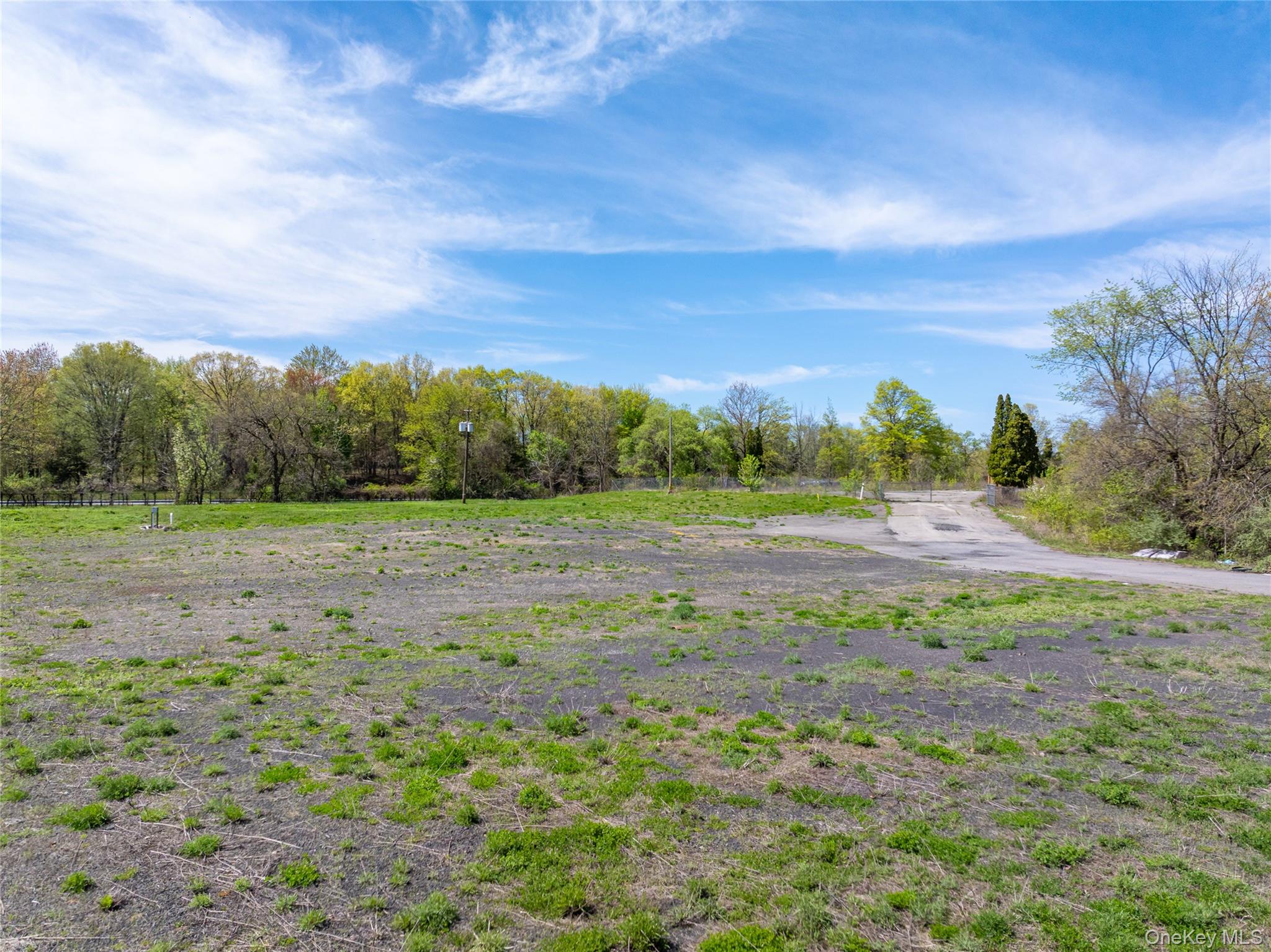 403 Main Street Out of NYC New Paltz, NY 12561