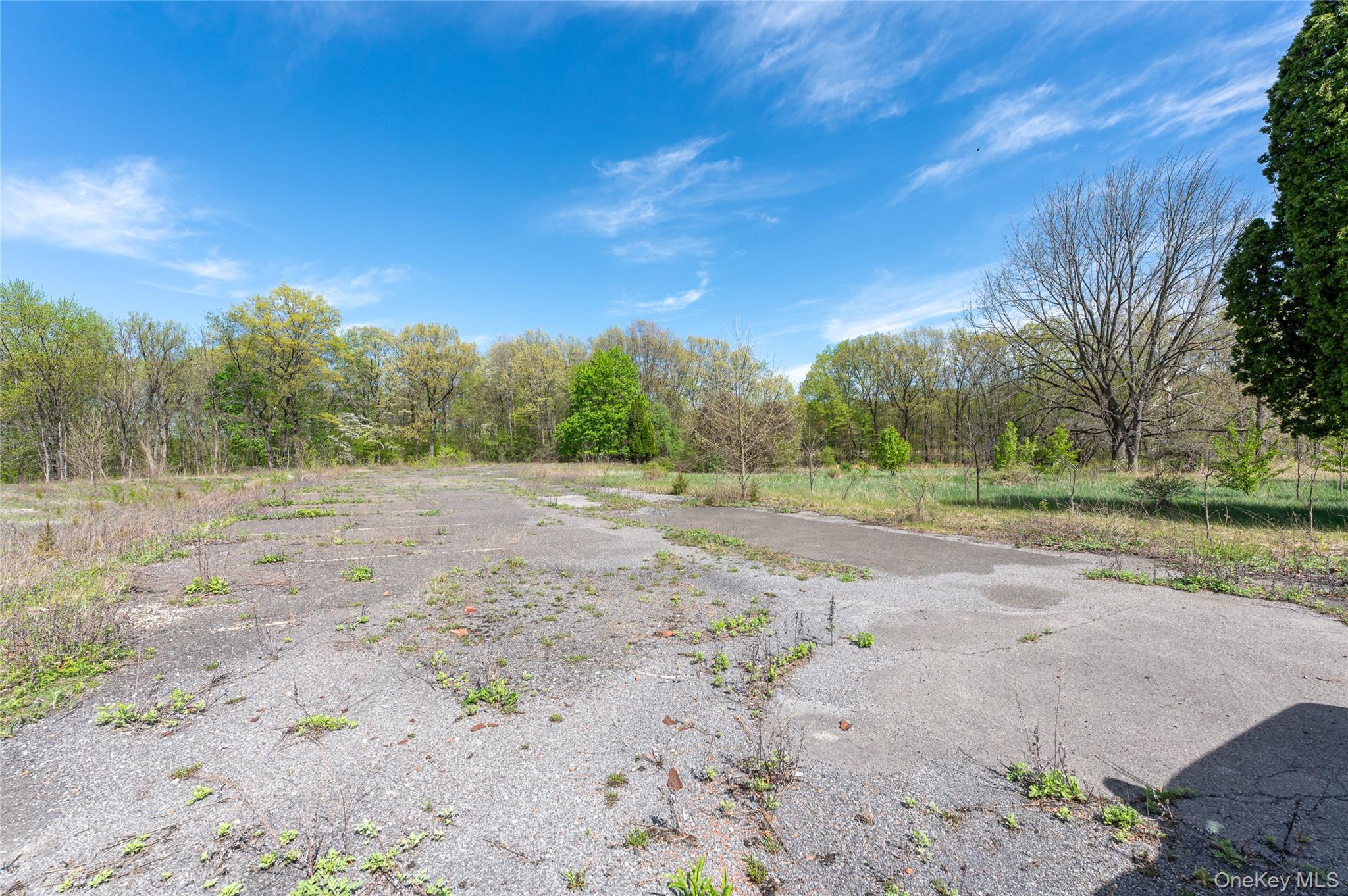 403 Main Street Out of NYC New Paltz, NY 12561