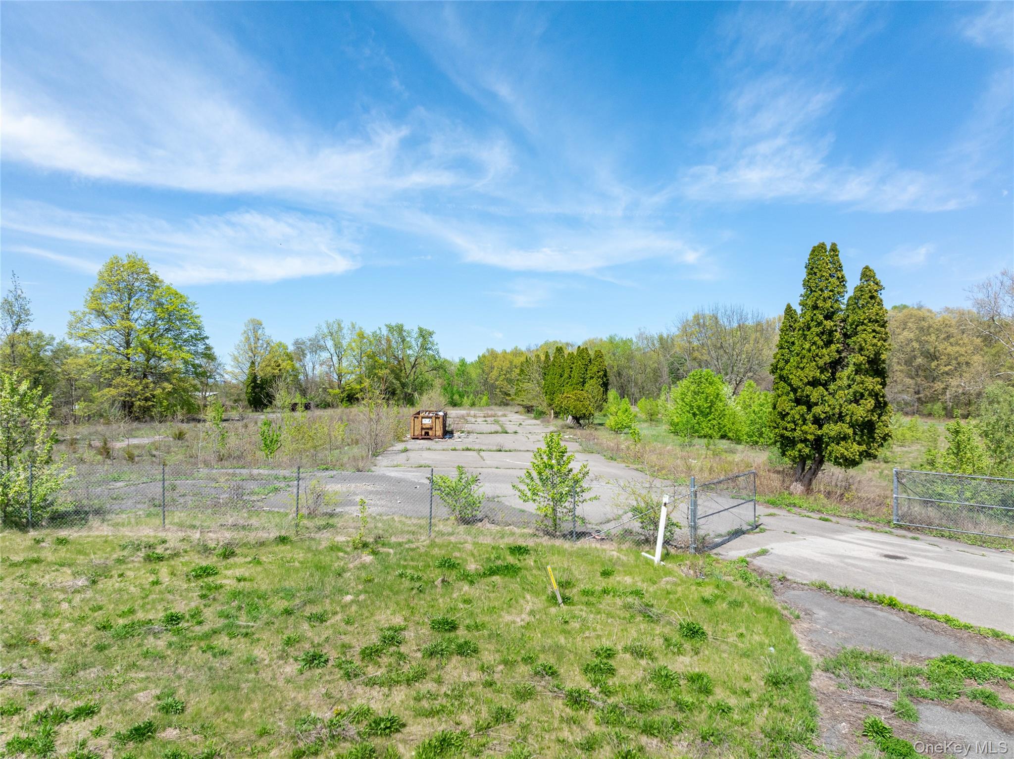 403 Main Street Out of NYC New Paltz, NY 12561