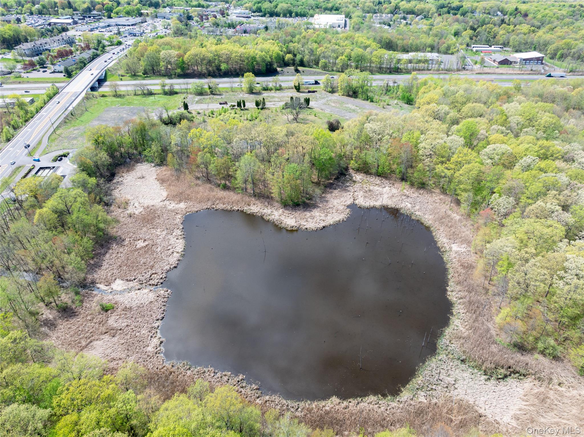 403 Main Street Out of NYC New Paltz, NY 12561