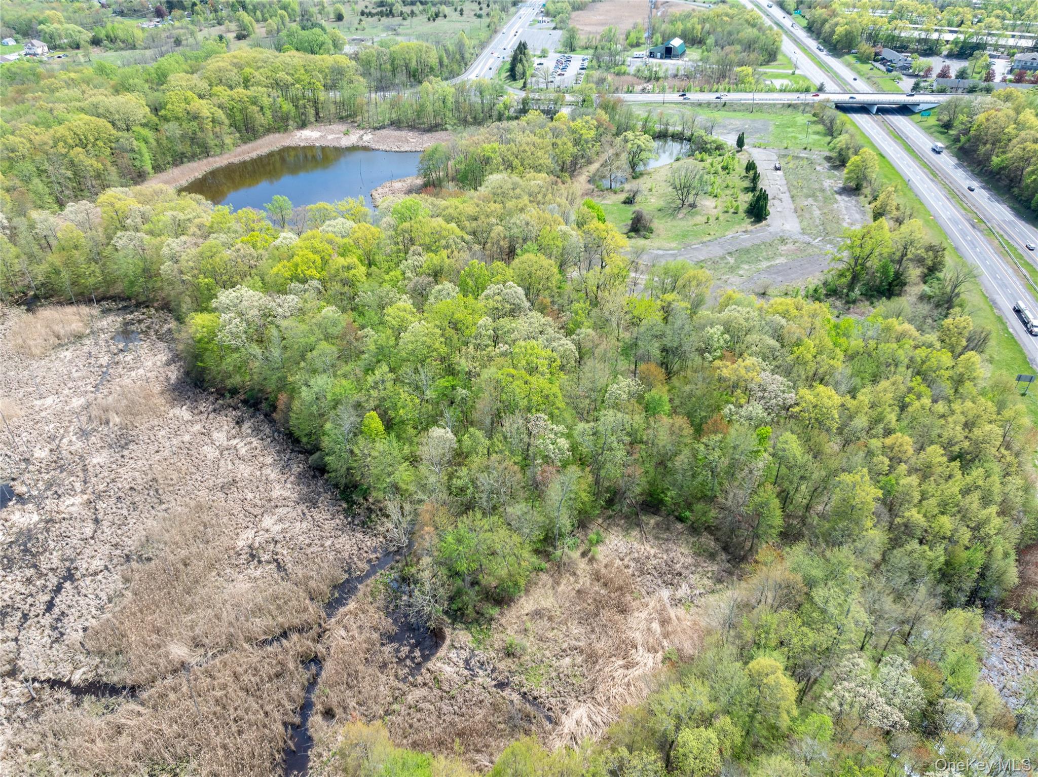 403 Main Street Out of NYC New Paltz, NY 12561