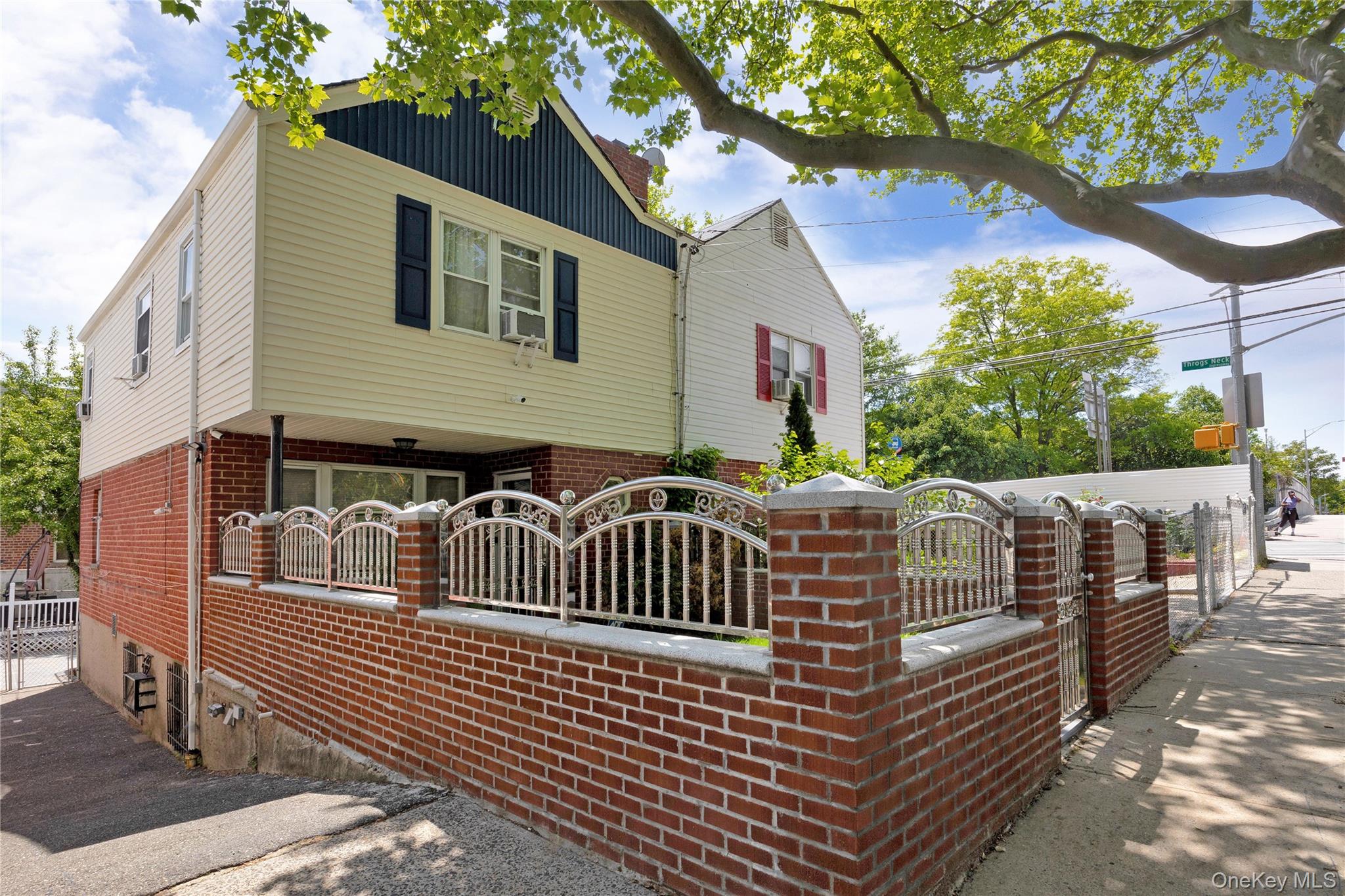 3152 Randall Avenue Bronx, NY 10465