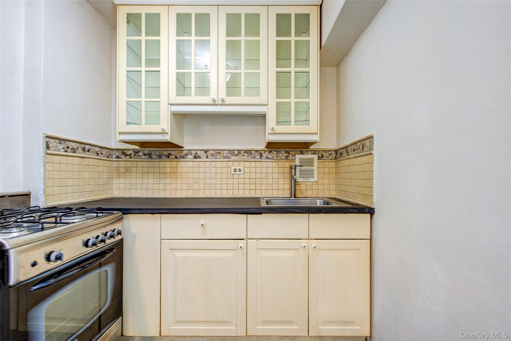 3901 Nostrand Avenue 3-T Brooklyn, NY 11235