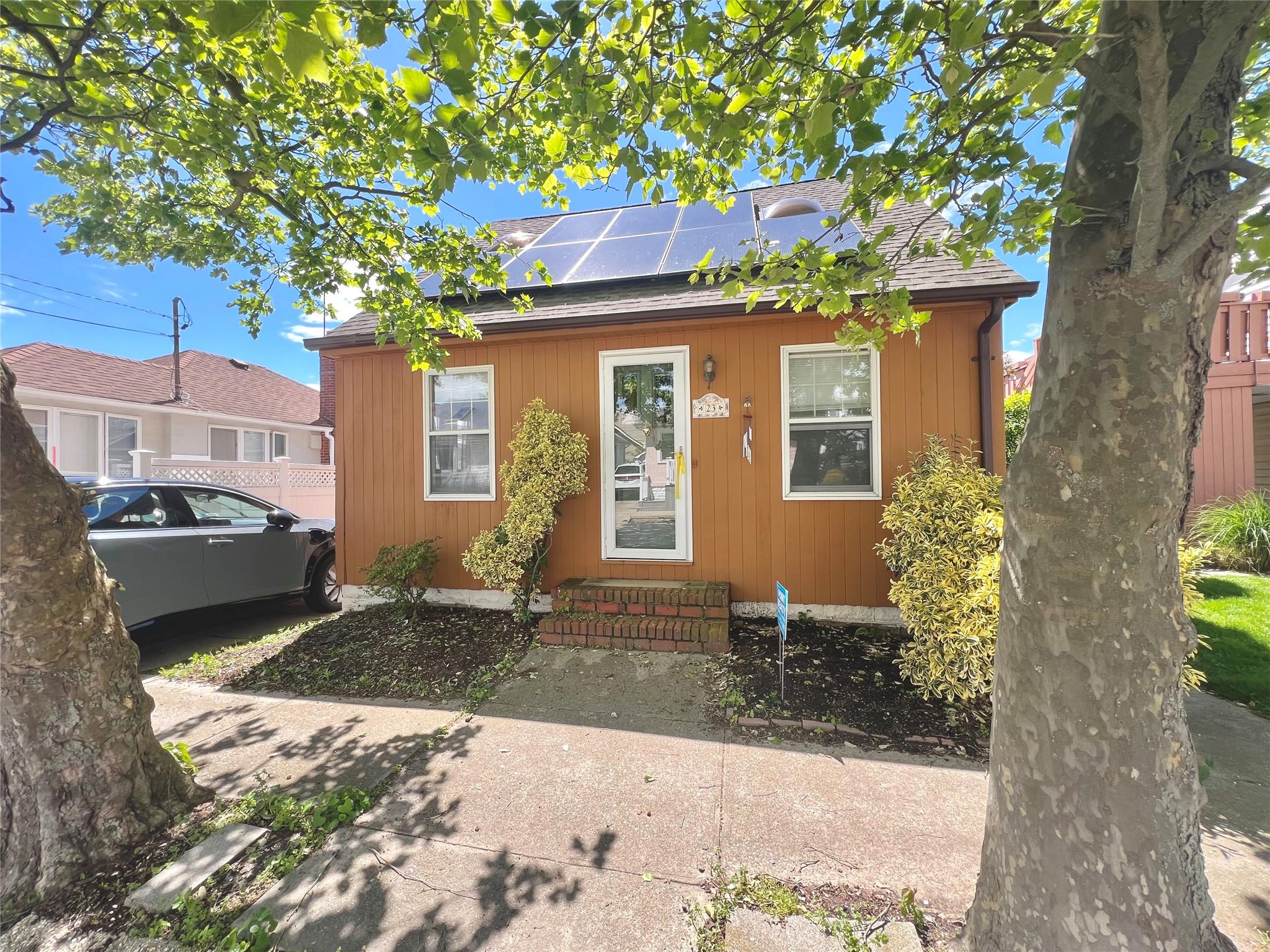 23 Garden City Avenue Point Lookout Point Lookout, NY 11569