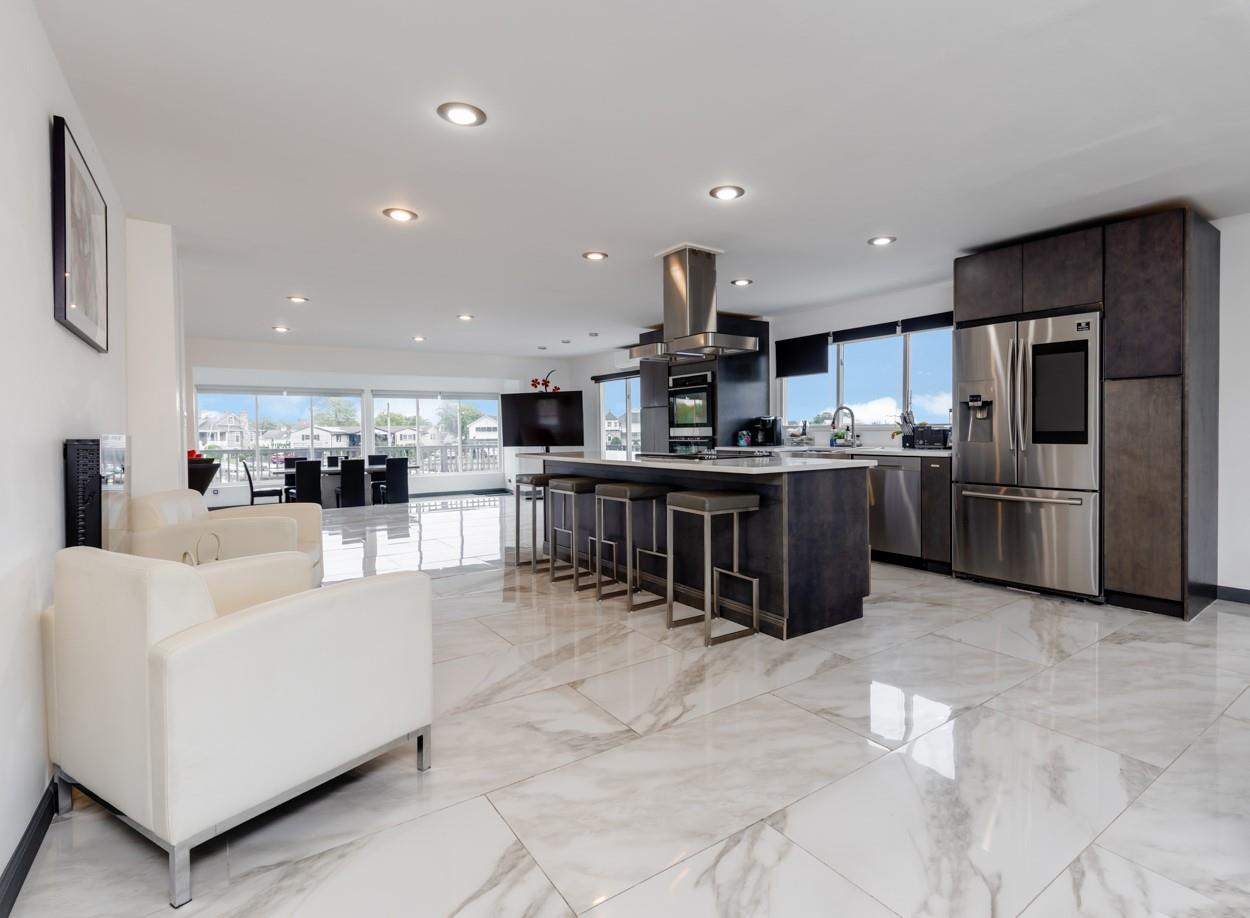 200 Clocks Boulevard Massapequa Massapequa, NY 11758