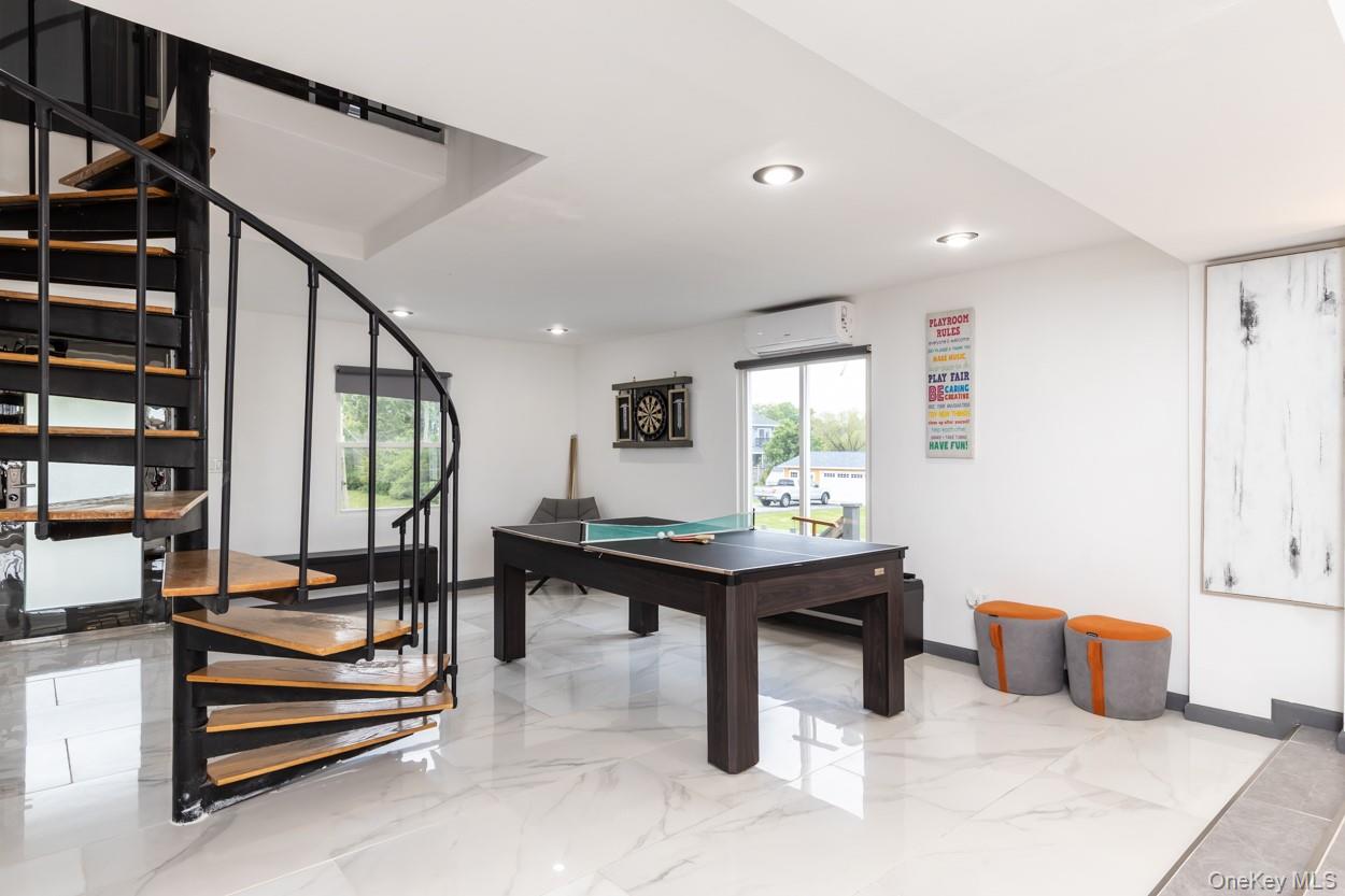 200 Clocks Boulevard Massapequa Massapequa, NY 11758