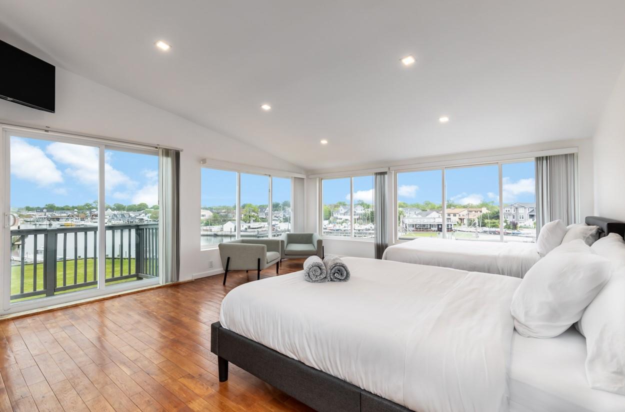 200 Clocks Boulevard Massapequa Massapequa, NY 11758