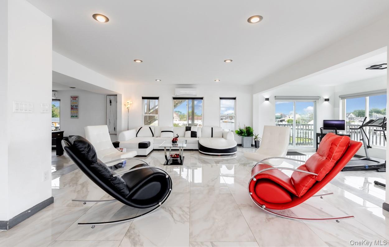 200 Clocks Boulevard Massapequa Massapequa, NY 11758