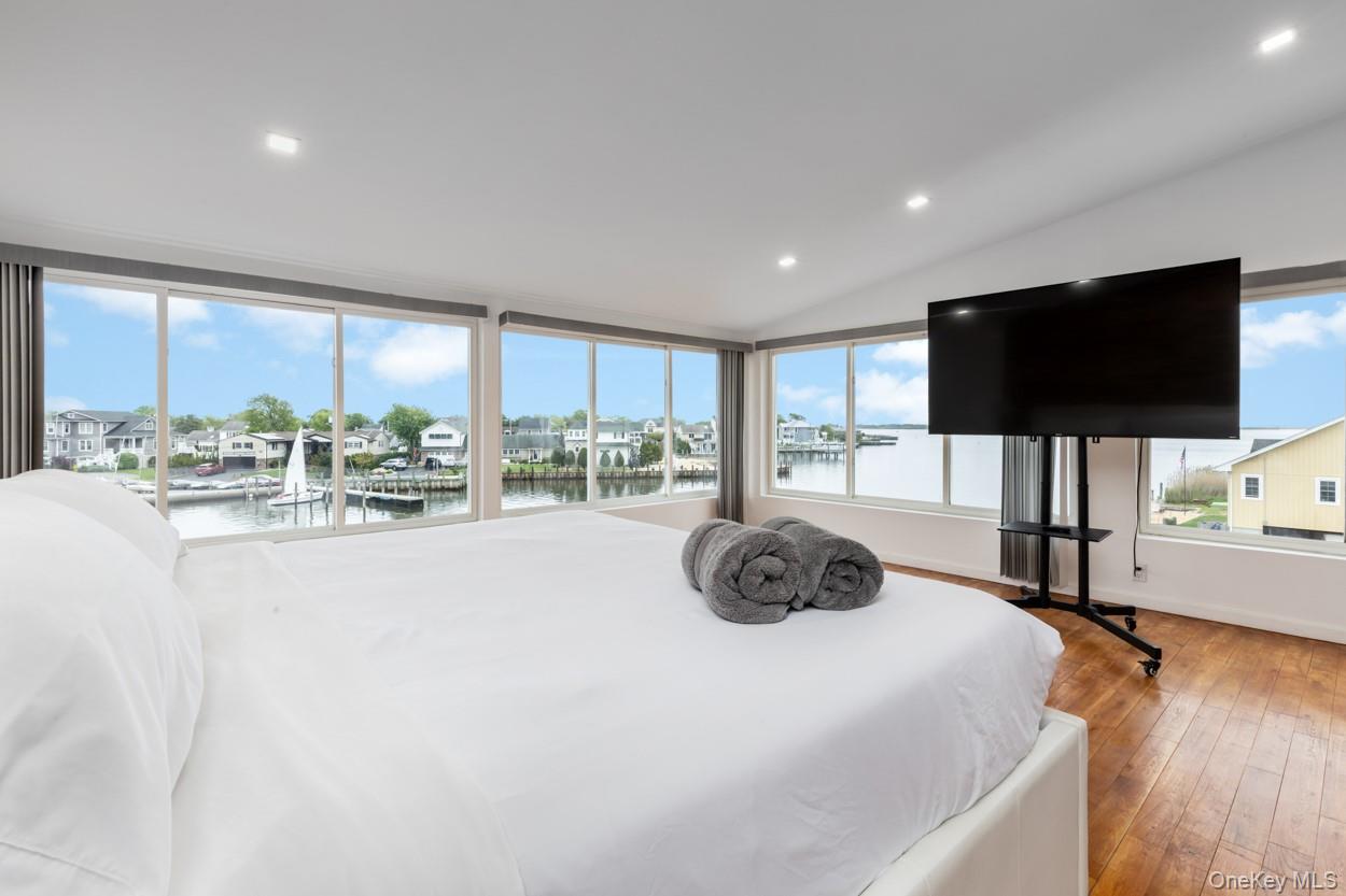 200 Clocks Boulevard Massapequa Massapequa, NY 11758