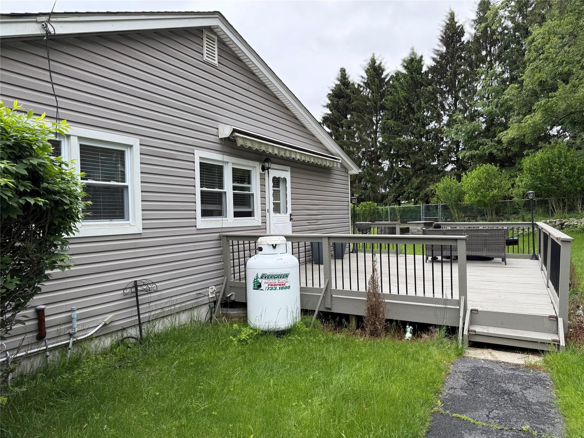 77 Upper Road Out of NYC Bloomingburg, NY 10940