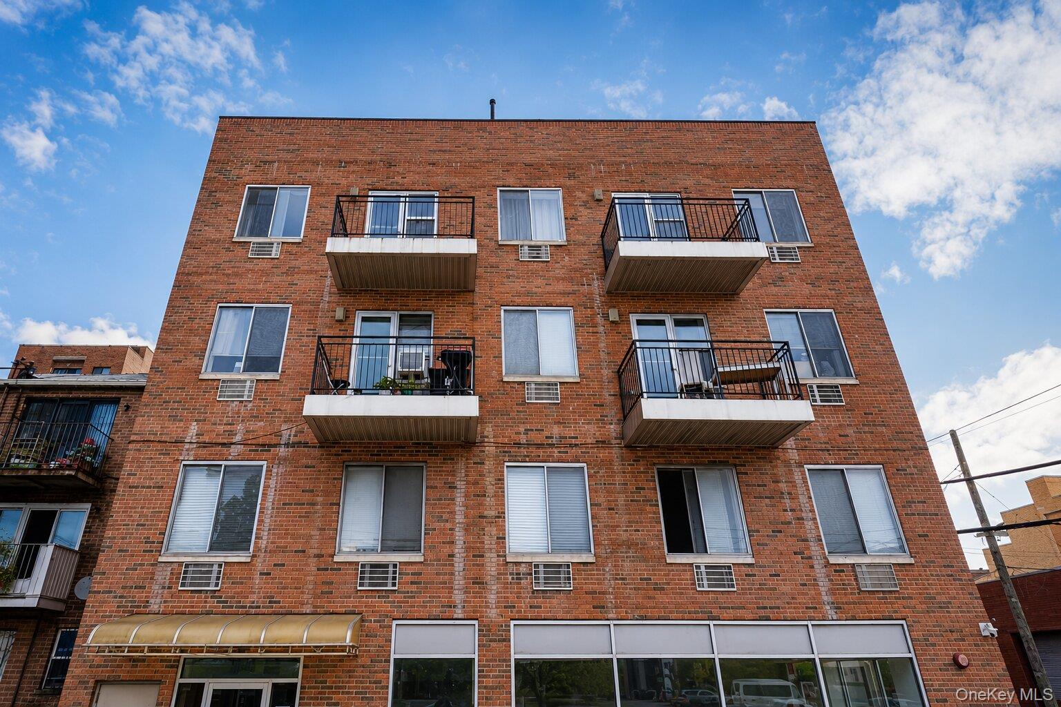 31-53 Linden Place, Apt 2-E, Flushing, NY 11354