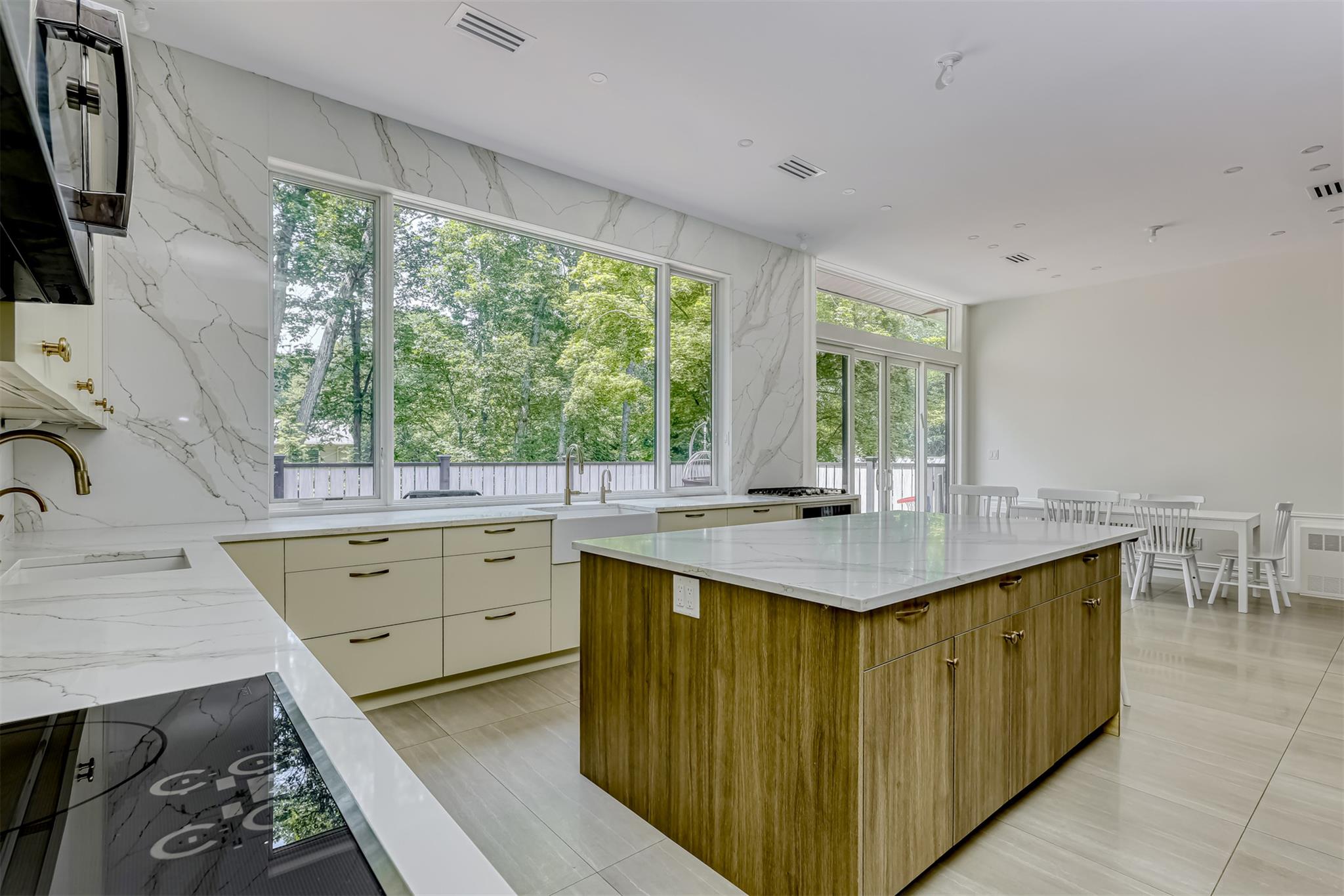 21 Dale Road Out of NYC Monsey, NY 10952