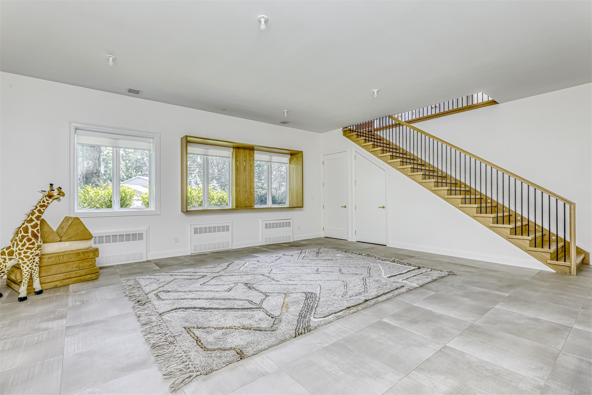 21 Dale Road Out of NYC Monsey, NY 10952