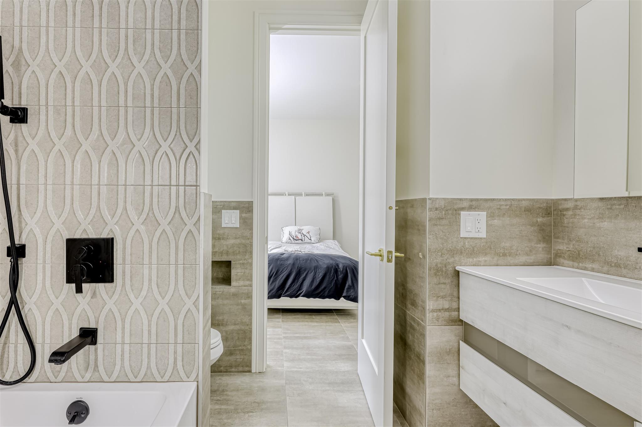 21 Dale Road Out of NYC Monsey, NY 10952