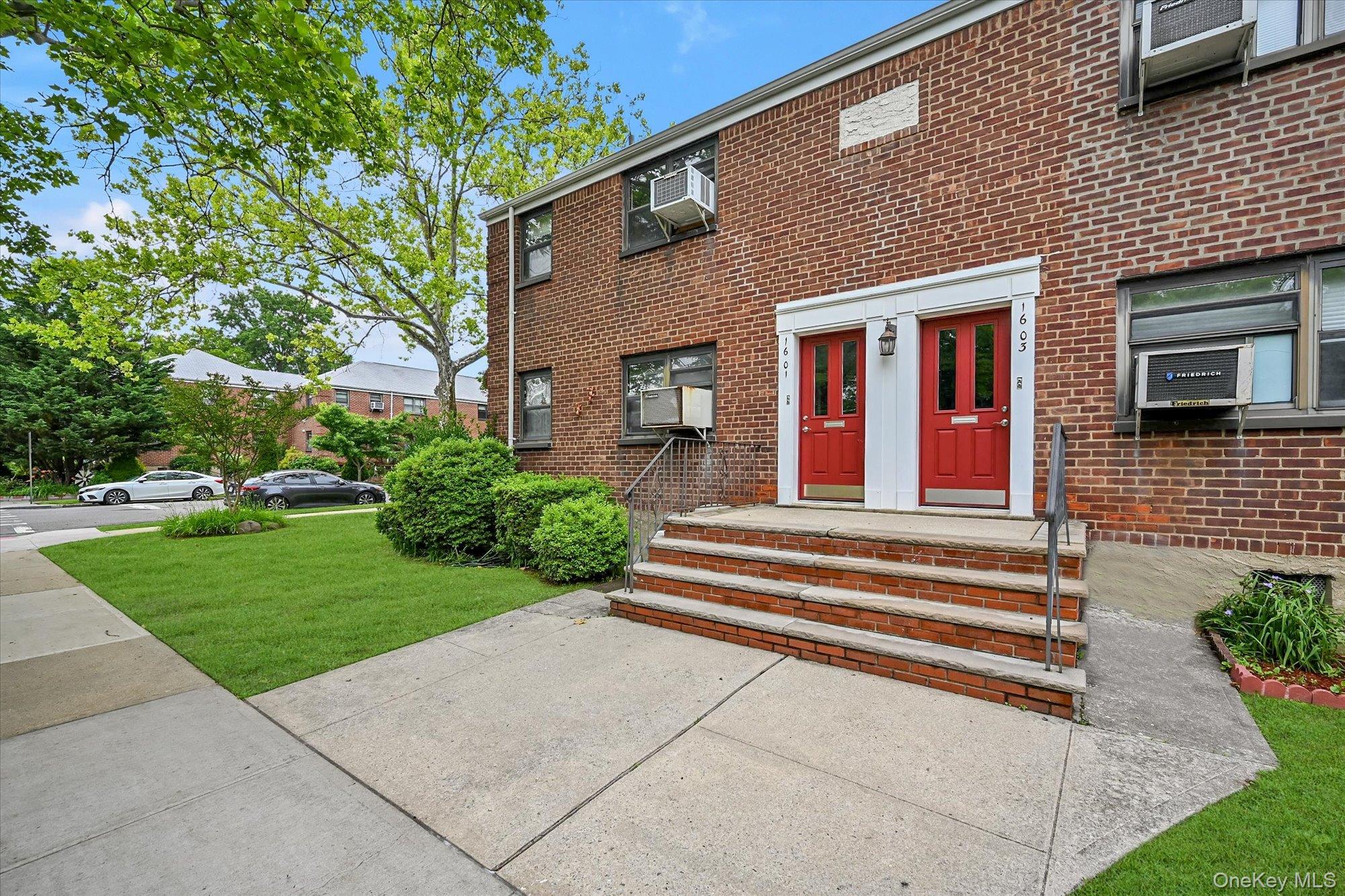 16-01 160th Street 6-279 Whitestone Whitestone, NY 11357