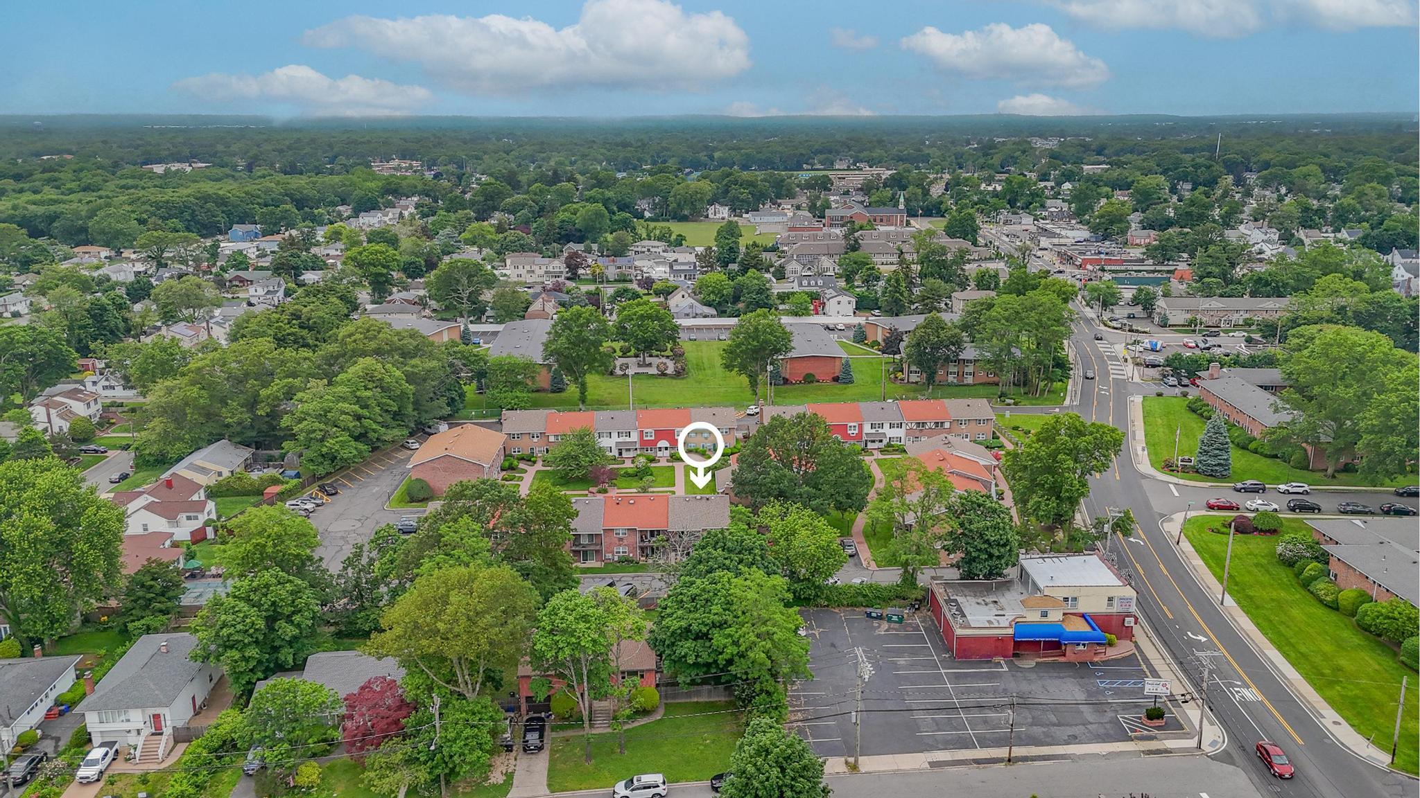 42 Springwood Drive North Babylon, NY 11703