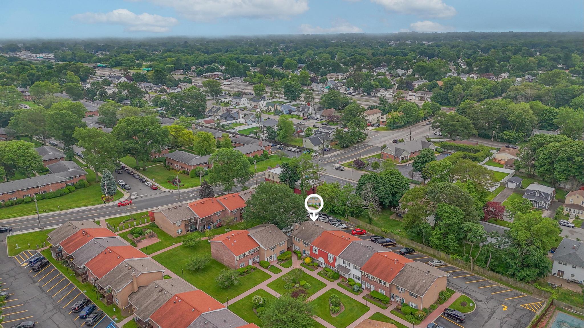 42 Springwood Drive North Babylon, NY 11703