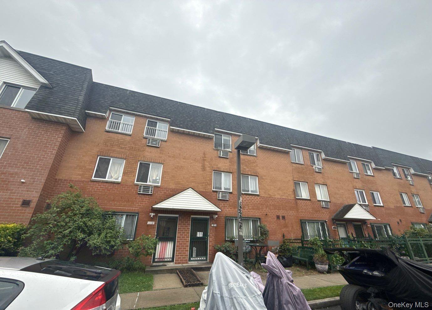 1316 33rd Avenue, Astoria, NY 11106