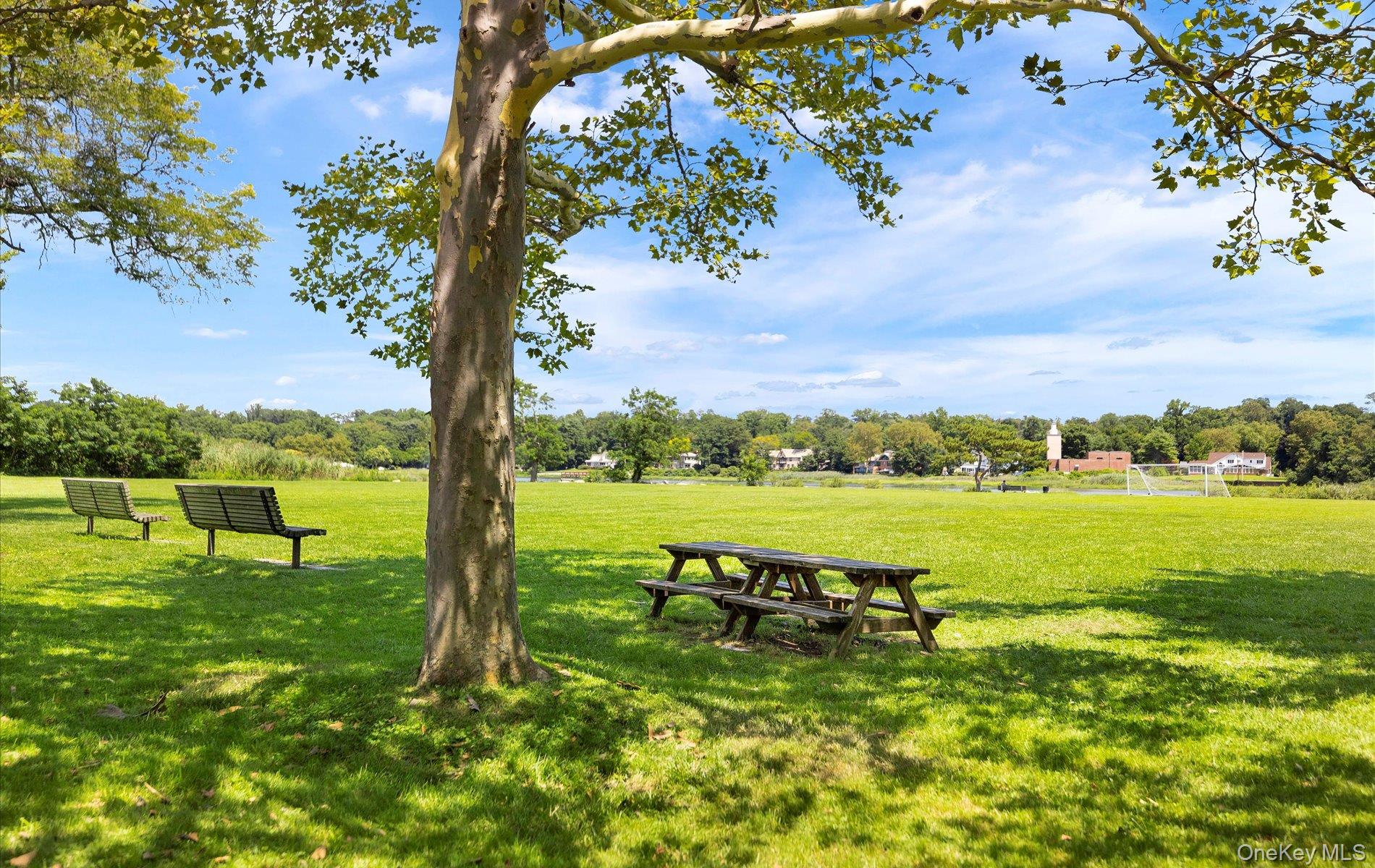 42-30 Douglaston Parkway 5-N Douglaston Douglaston, NY 11363