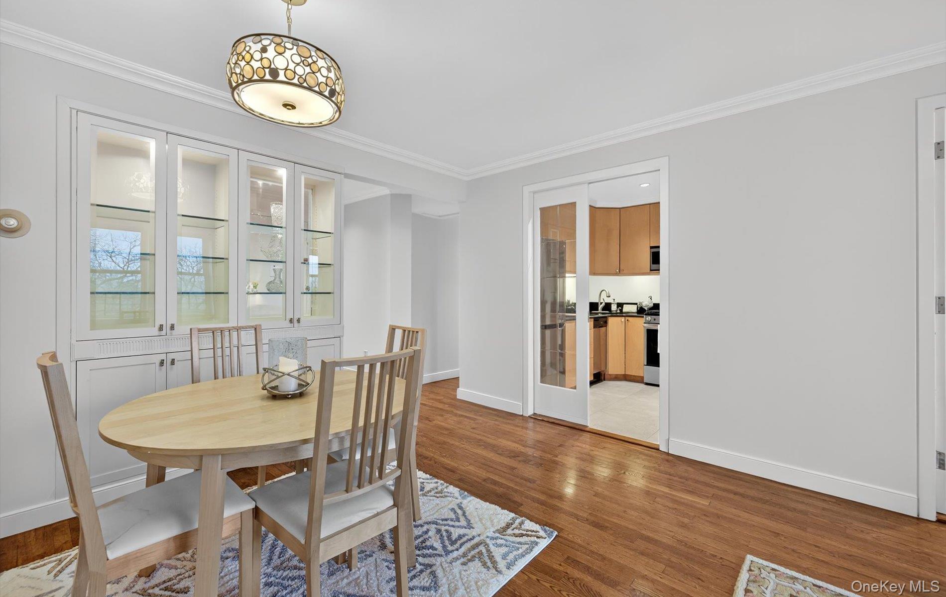 42-30 Douglaston Parkway 5-N Douglaston Douglaston, NY 11363