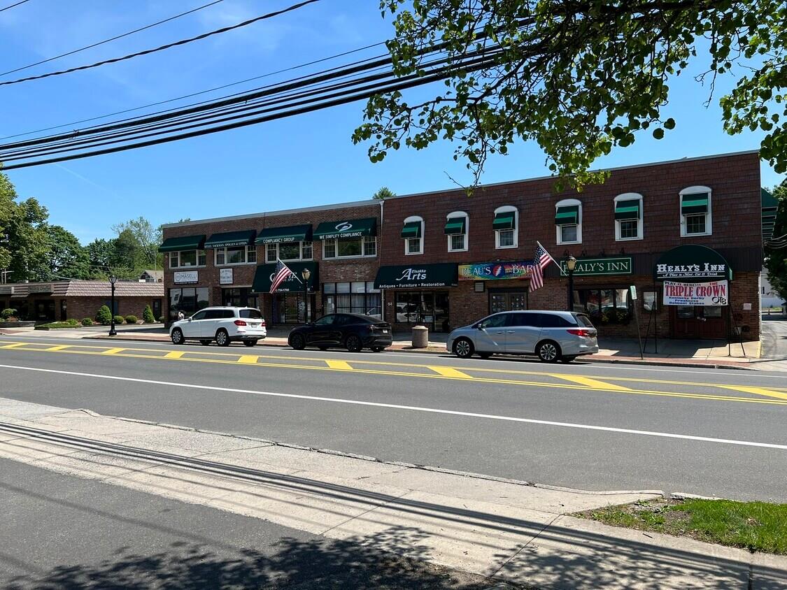 52 Broadway 52 Greenlawn Greenlawn, NY 11740