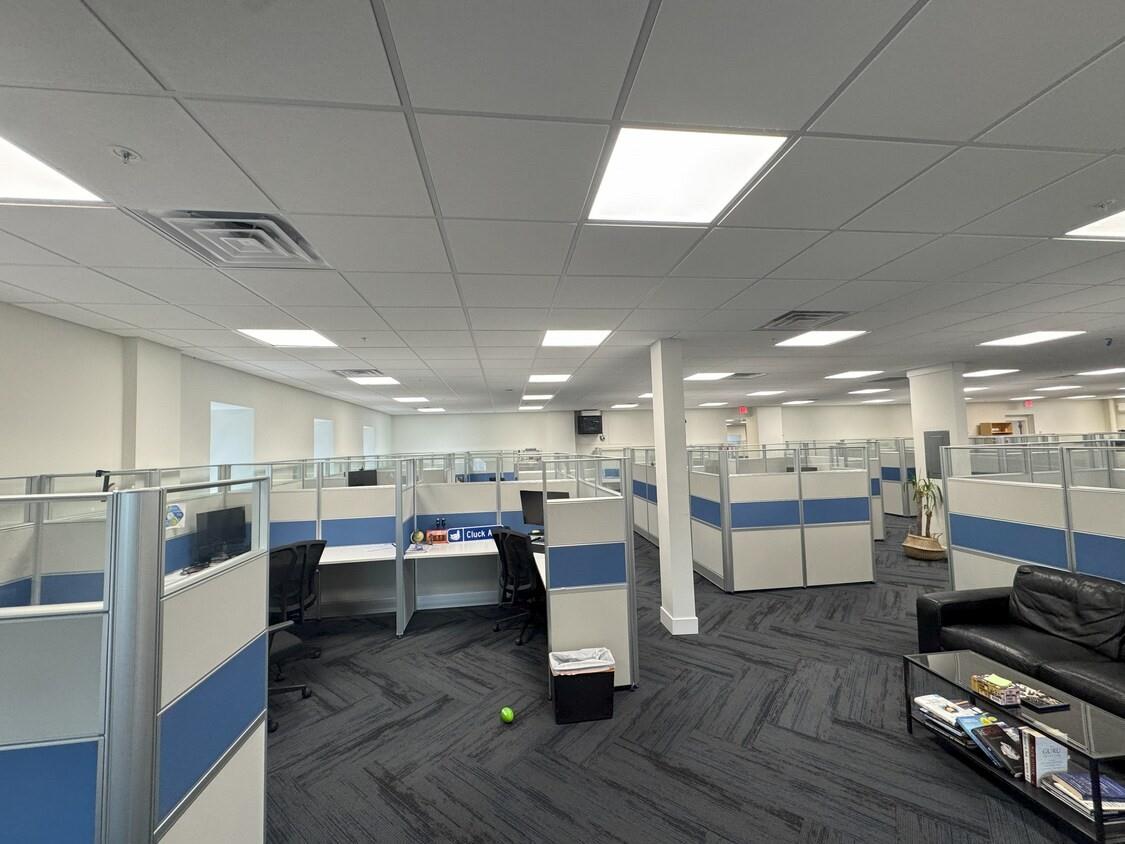 52 Broadway 52 Greenlawn Greenlawn, NY 11740