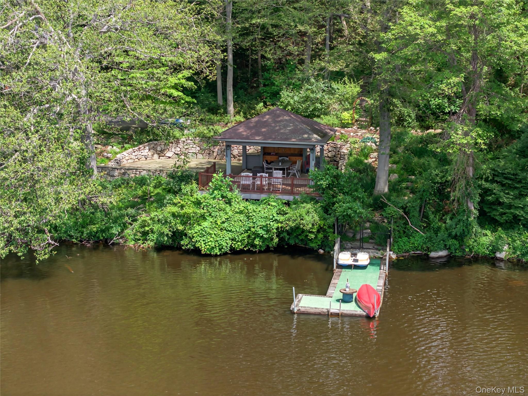 6 Old Cranberry Road Out of NYC Sloatsburg, NY 10974