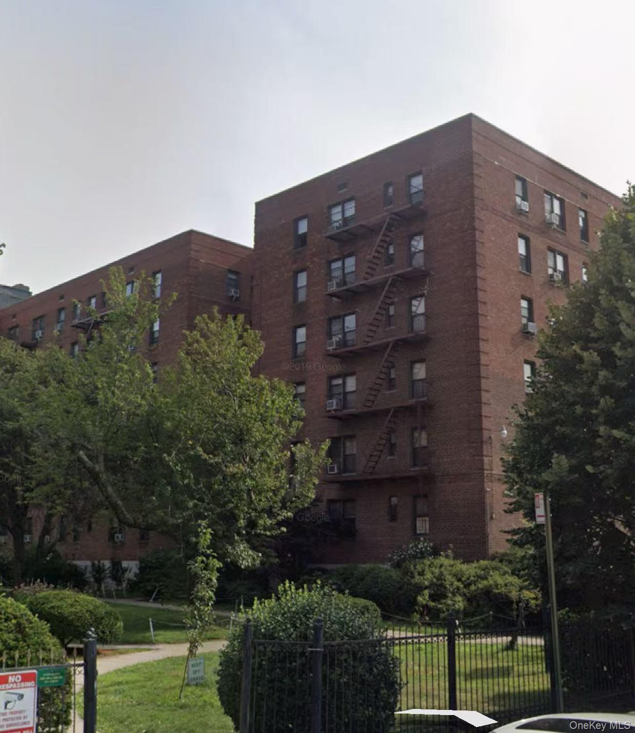 14450 38th Avenue, Apt B5, Flushing, NY 11354