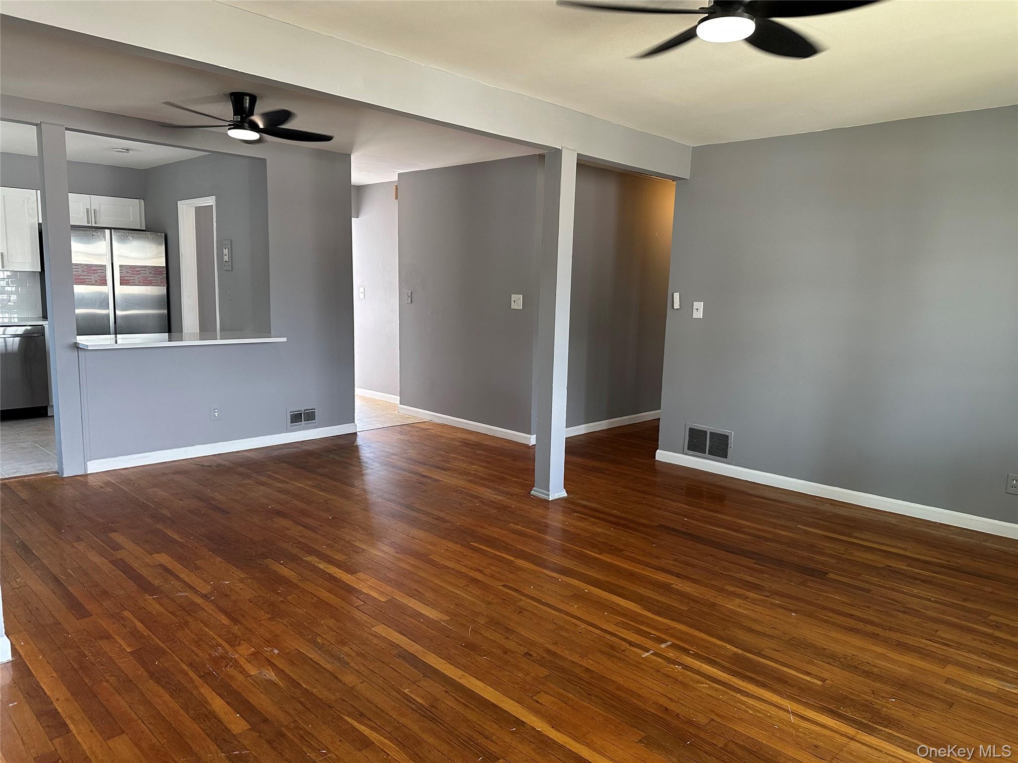 16 Joyce Avenue Massapequa Massapequa, NY 11758