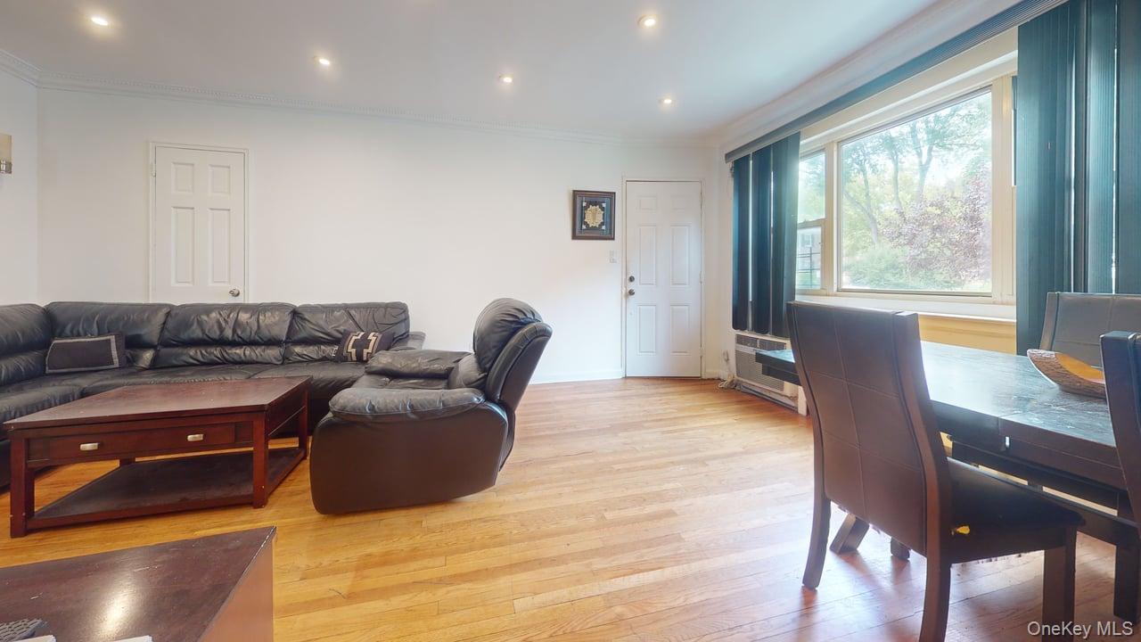 150-28 Jewel Avenue 1 Flushing Flushing, NY 11367