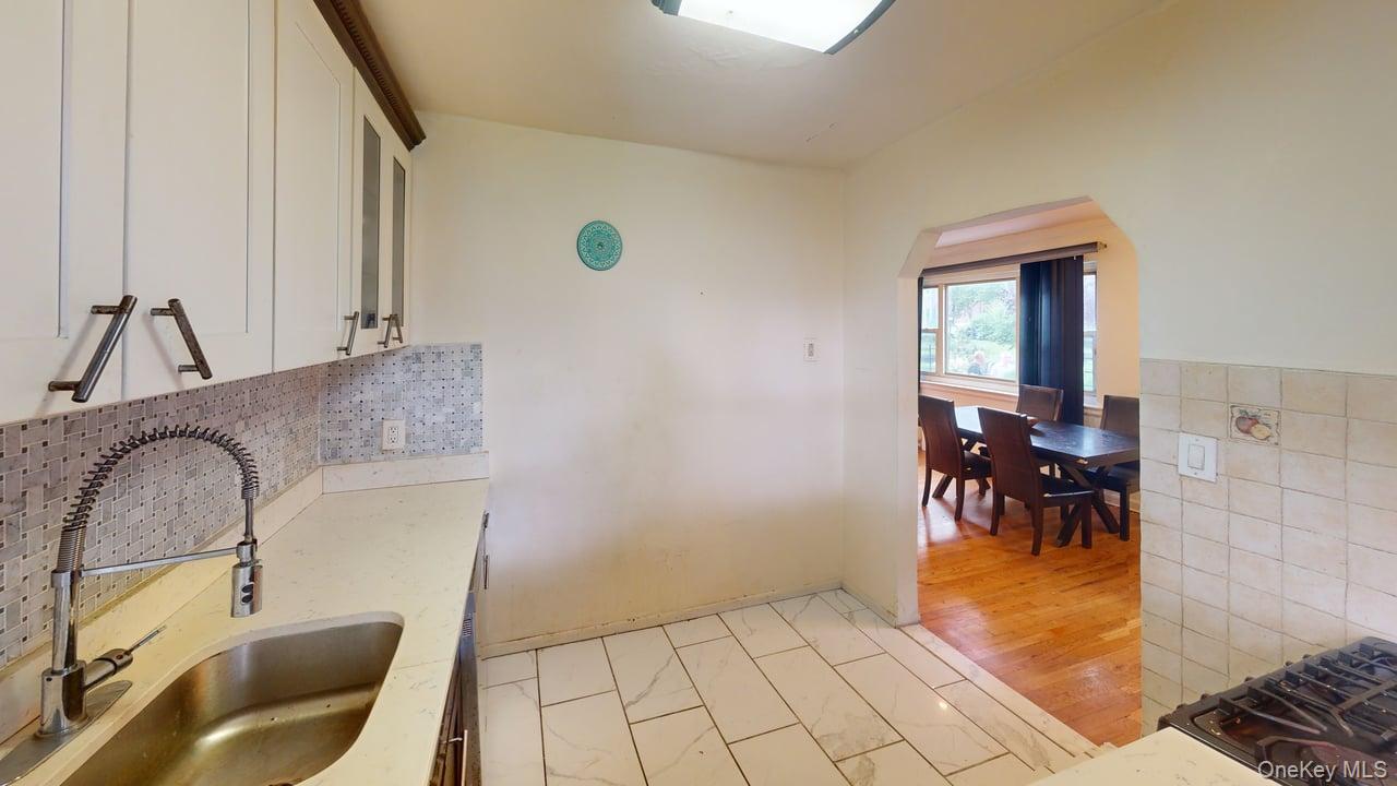 150-28 Jewel Avenue 1 Flushing Flushing, NY 11367