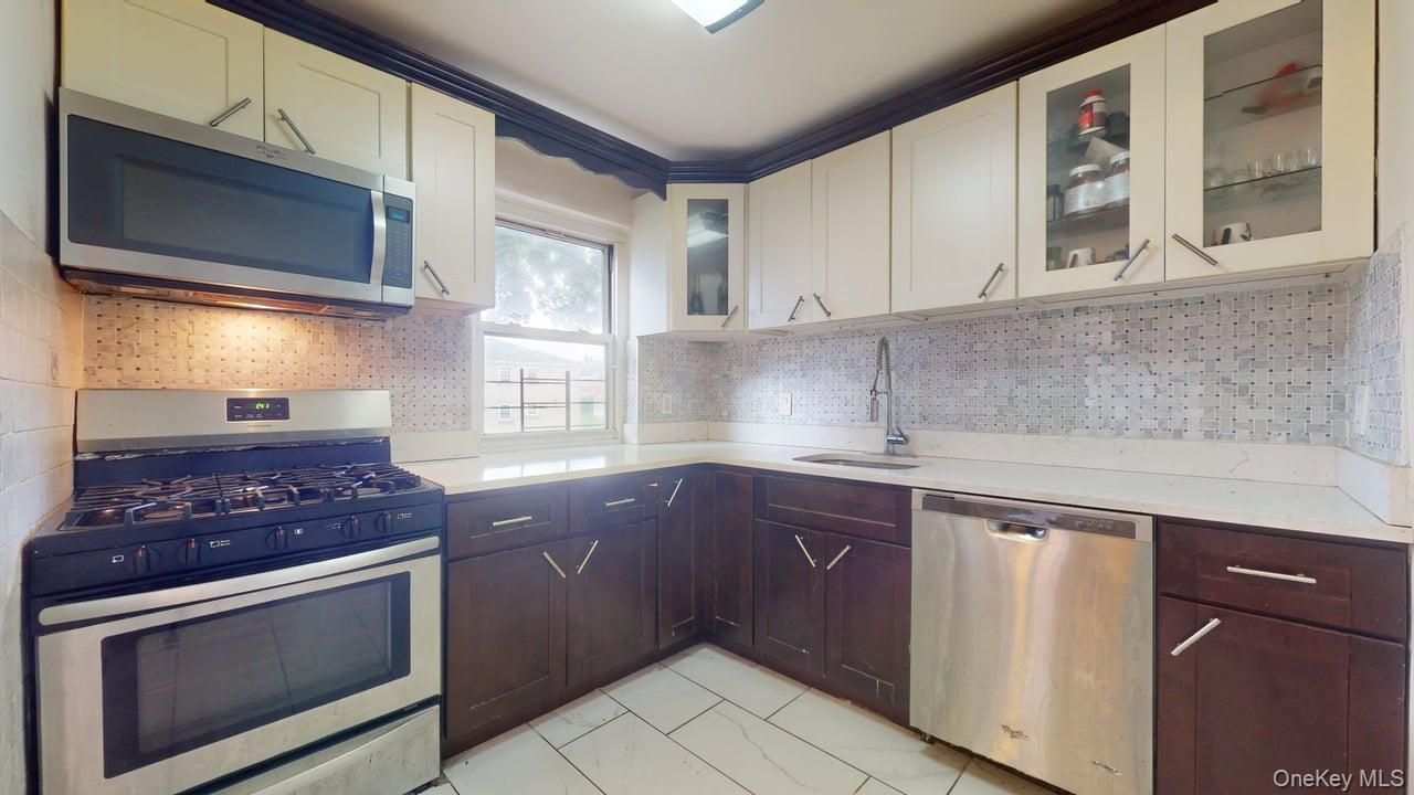 150-28 Jewel Avenue 1 Flushing Flushing, NY 11367