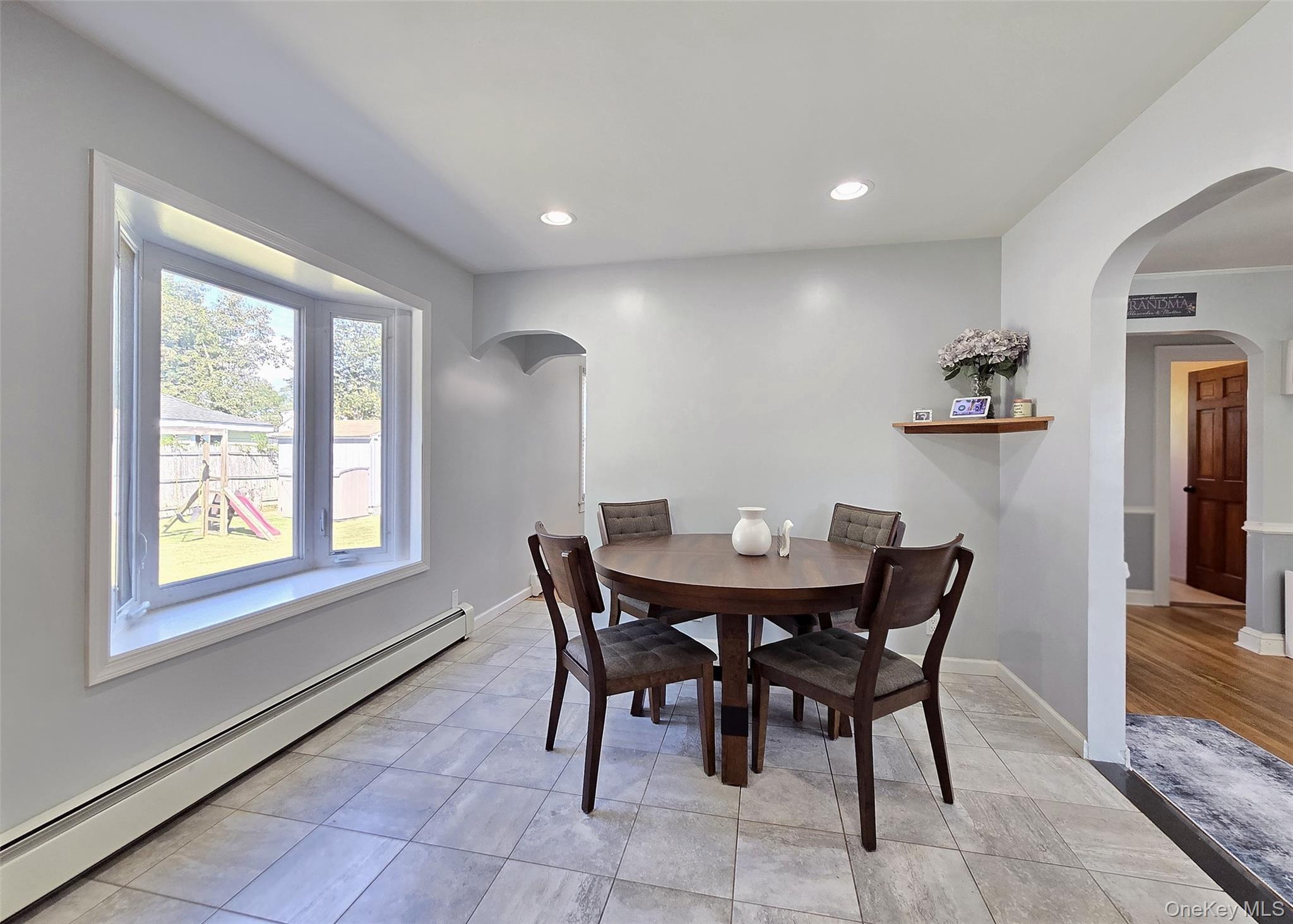 945 Benedict Street Bohemia Bohemia, NY 11716