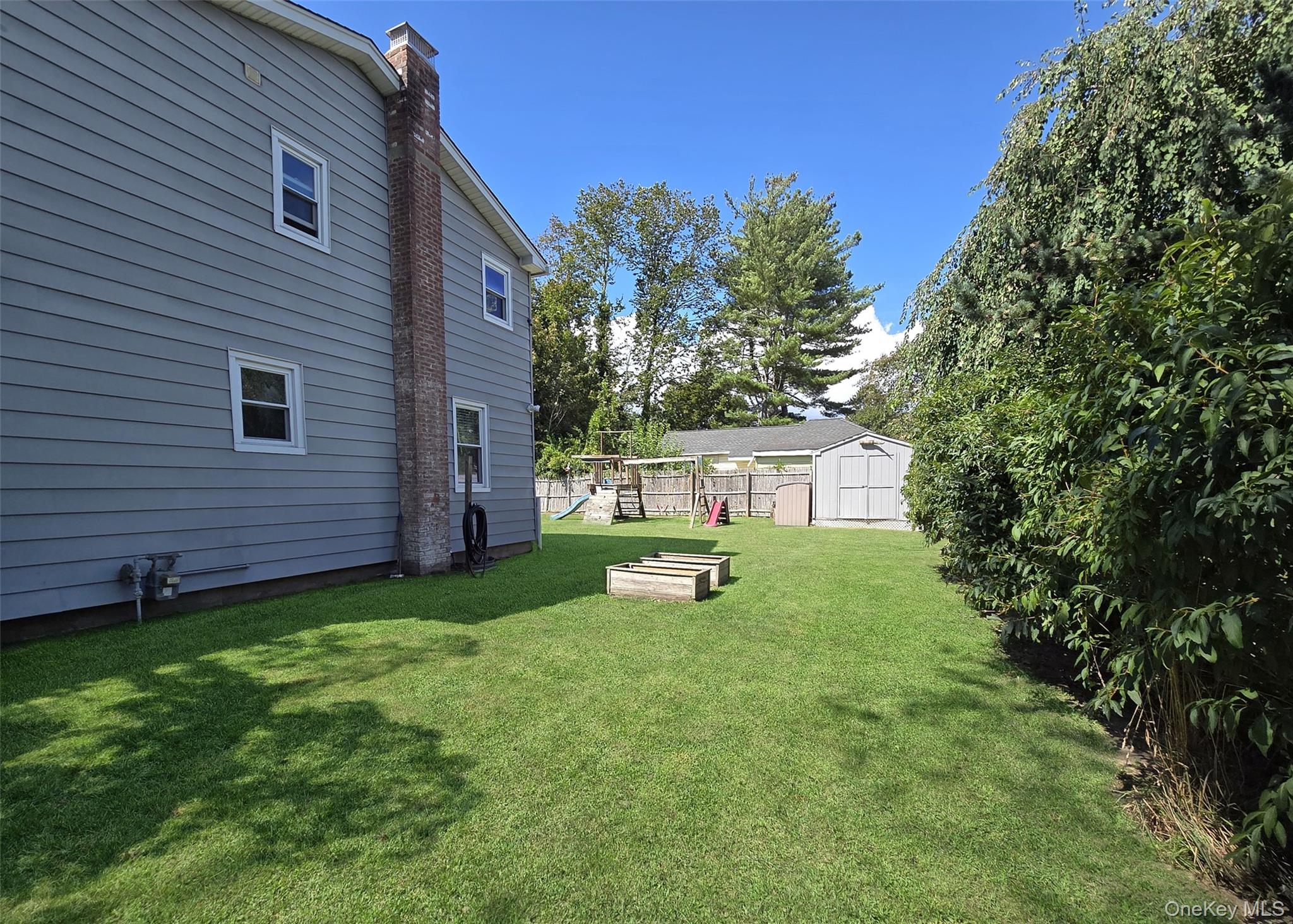 945 Benedict Street Bohemia Bohemia, NY 11716