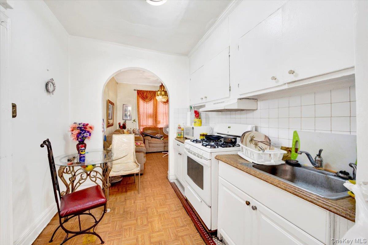 1349 Elder Avenue Bronx, NY 10472