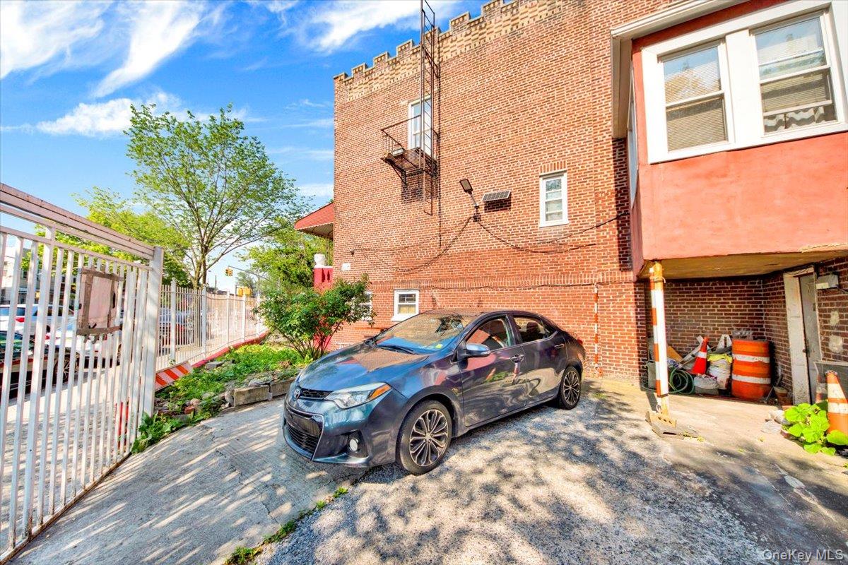 1349 Elder Avenue Bronx, NY 10472